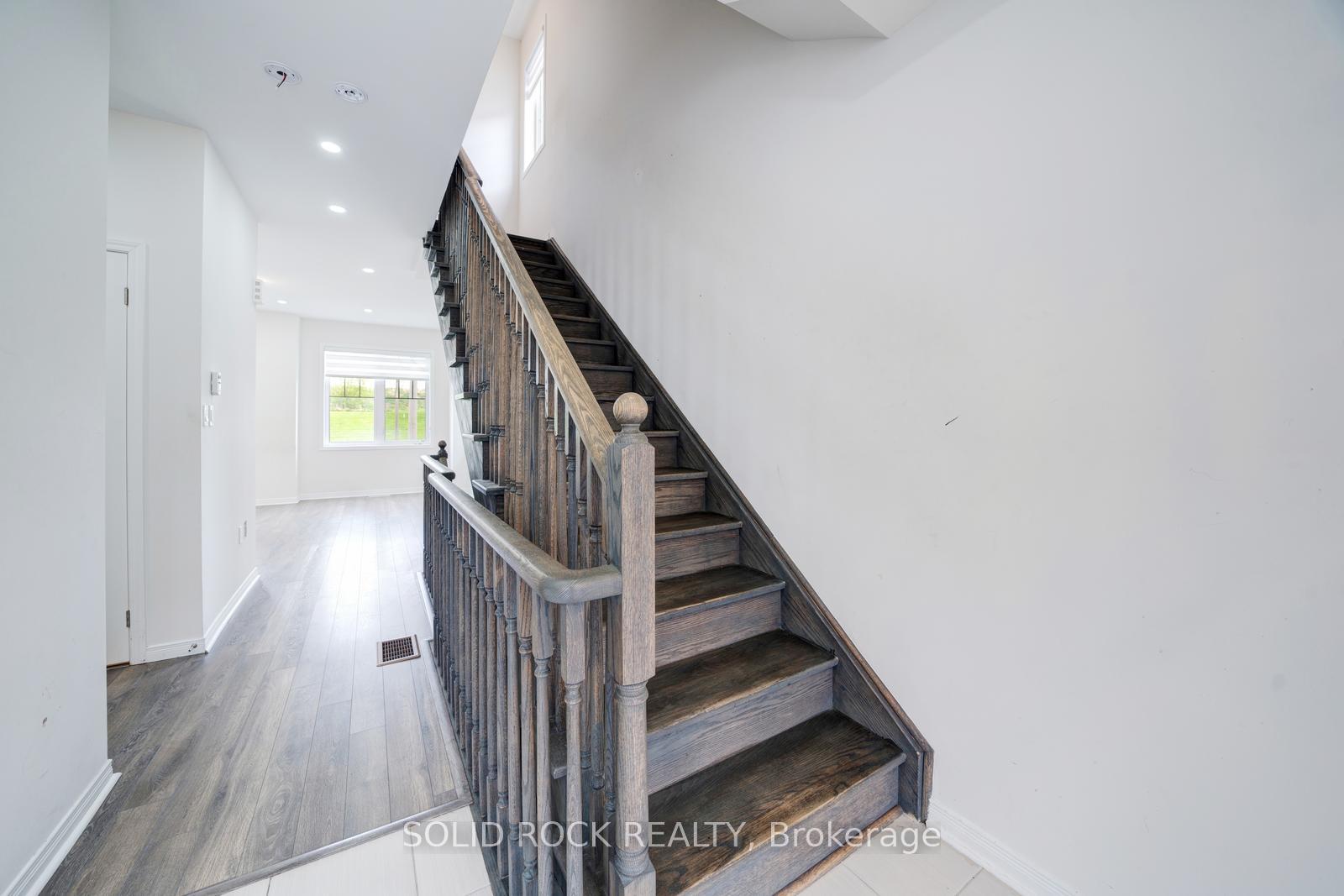 Photo 30 of 840 Atwater Path, Oshawa, Lakeview — HOMEH