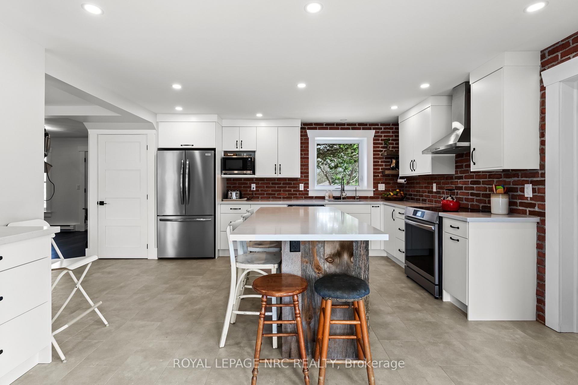 Photo 10 of 94 Roland Road, Pelham, North Pelham — HOMEH