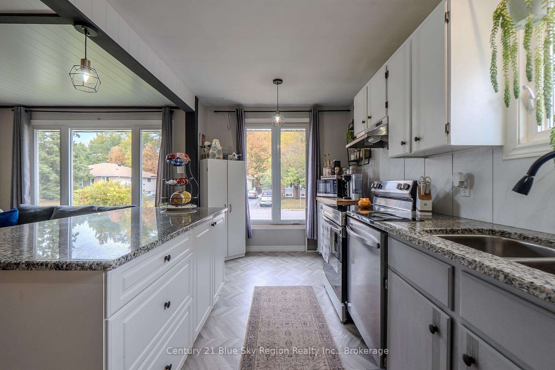 Photo 21 of 19 Massey Drive, North Bay, Ferris — HOMEH