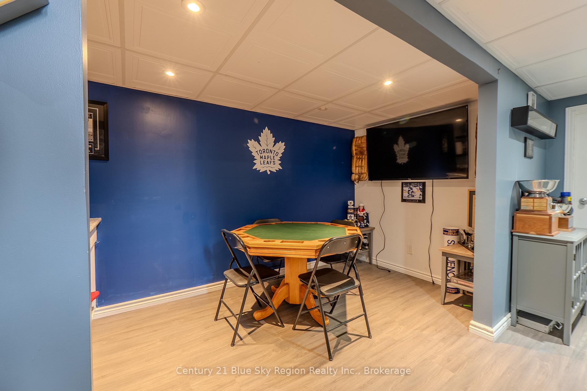 Photo 38 of 19 Massey Drive, North Bay, Ferris — HOMEH