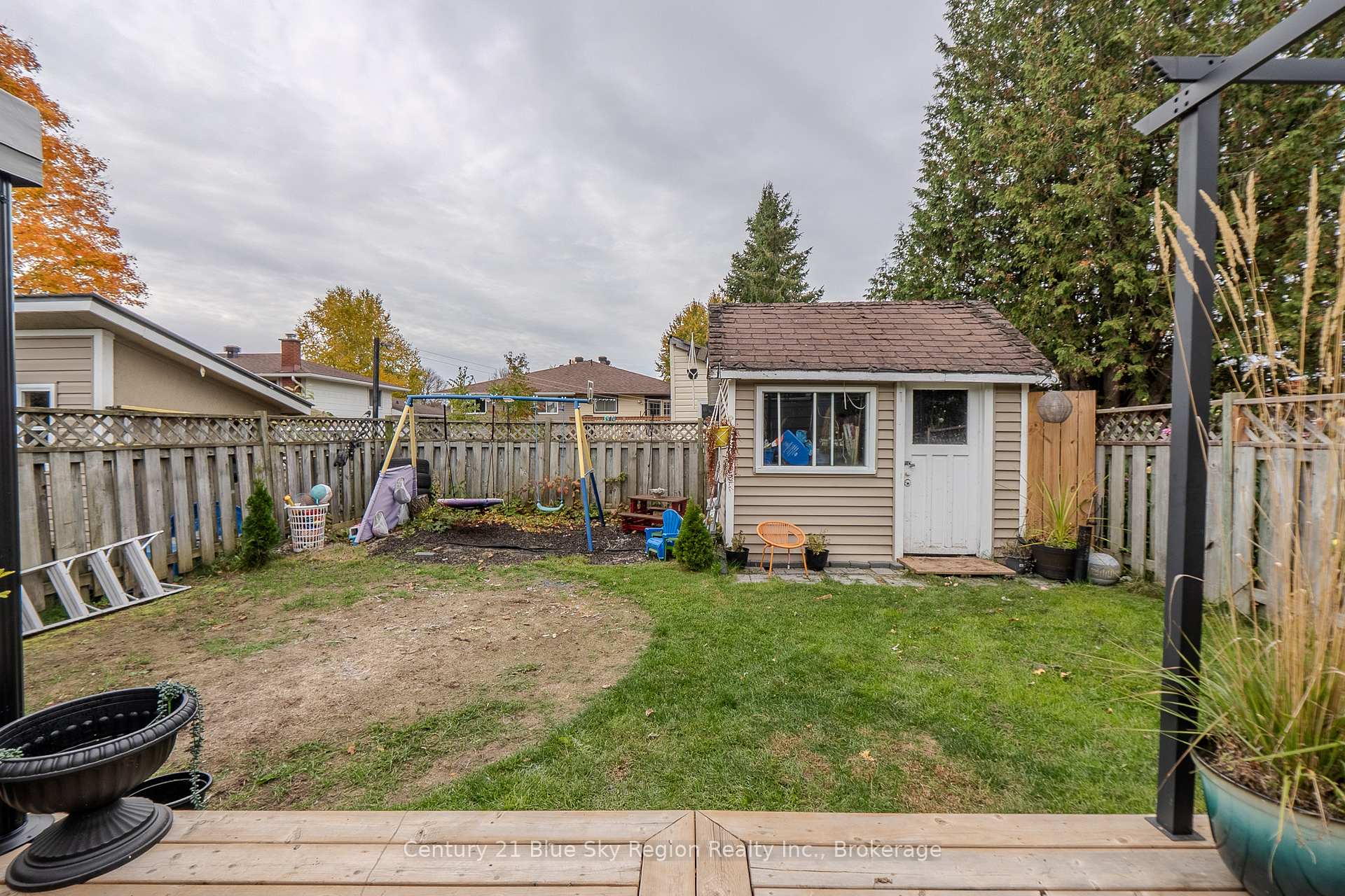 Photo 41 of 19 Massey Drive, North Bay, Ferris — HOMEH