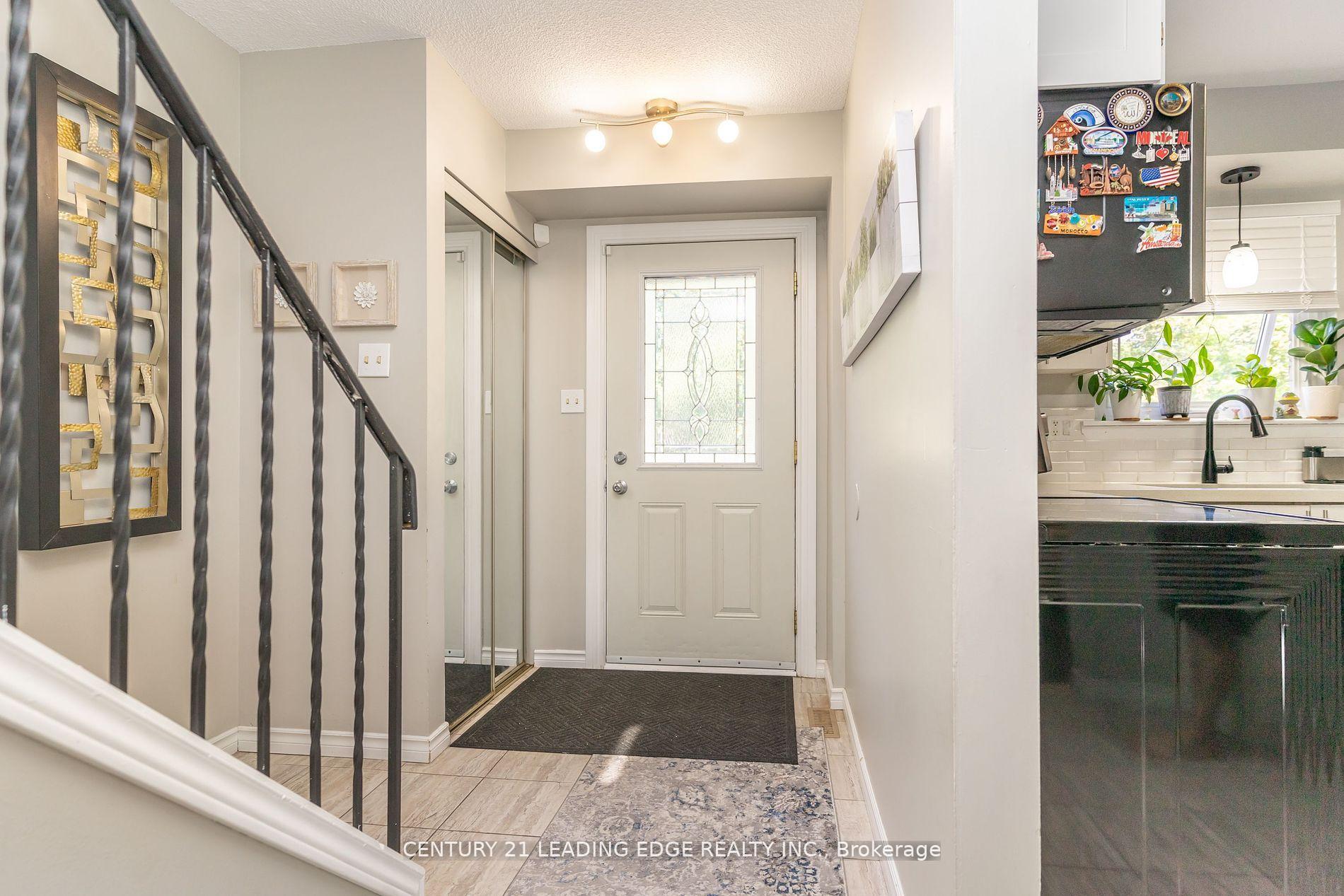 Photo 6 of 505 Lancelot Crescent, Oshawa, Eastdale — HOMEH