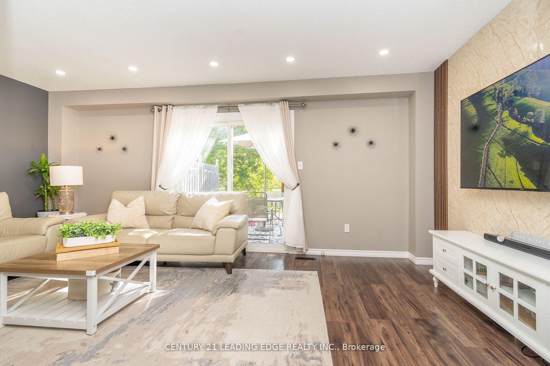 Photo 8 of 505 Lancelot Crescent, Oshawa, Eastdale — HOMEH