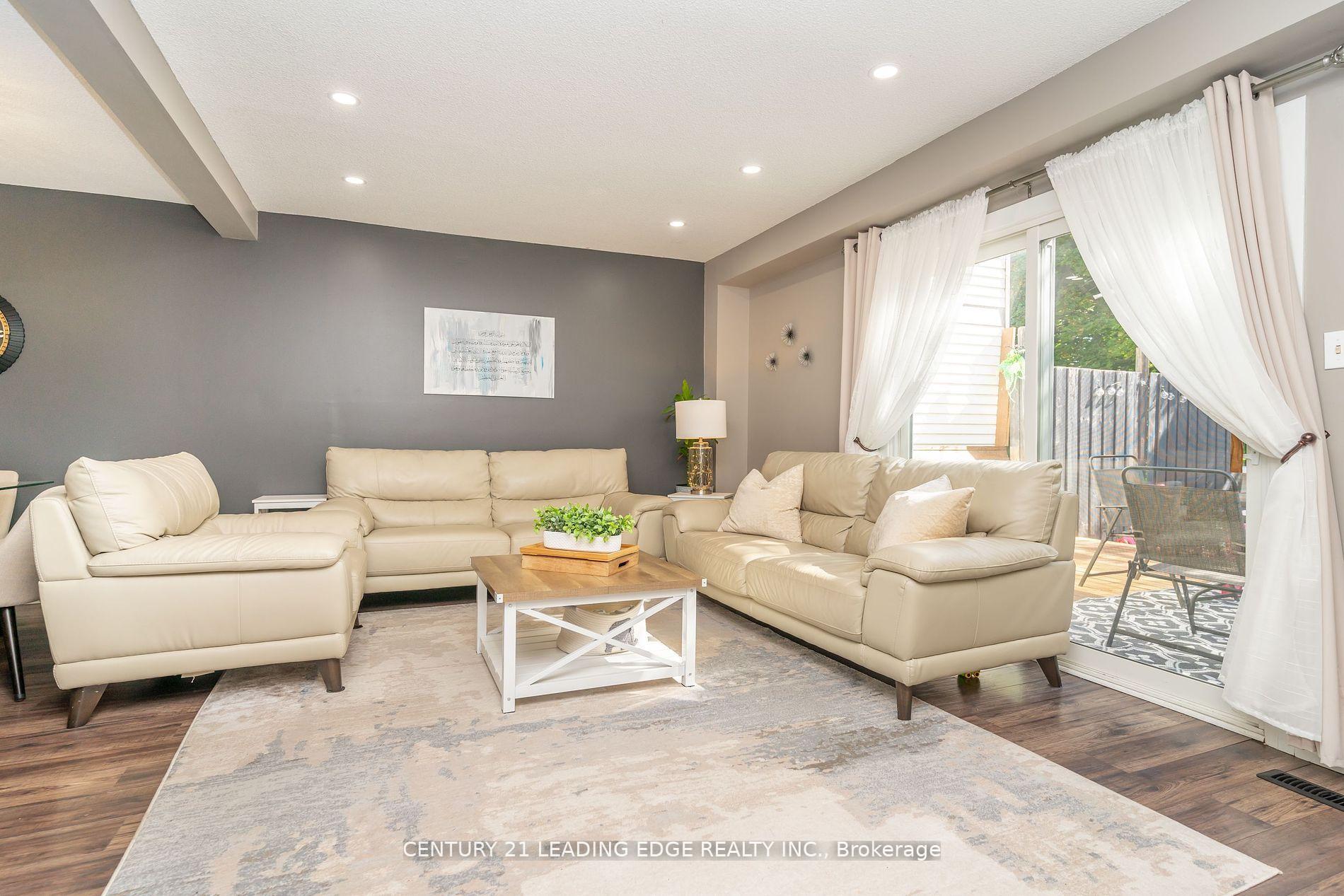 Photo 9 of 505 Lancelot Crescent, Oshawa, Eastdale — HOMEH