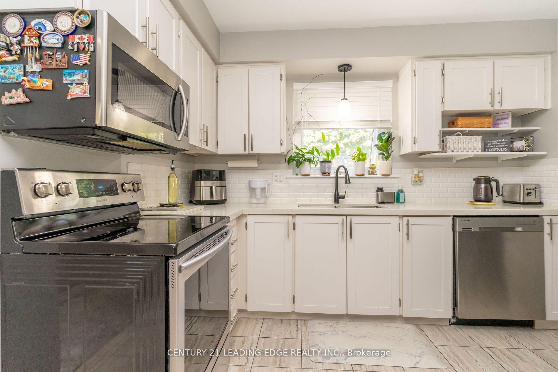 Photo 18 of 505 Lancelot Crescent, Oshawa, Eastdale — HOMEH