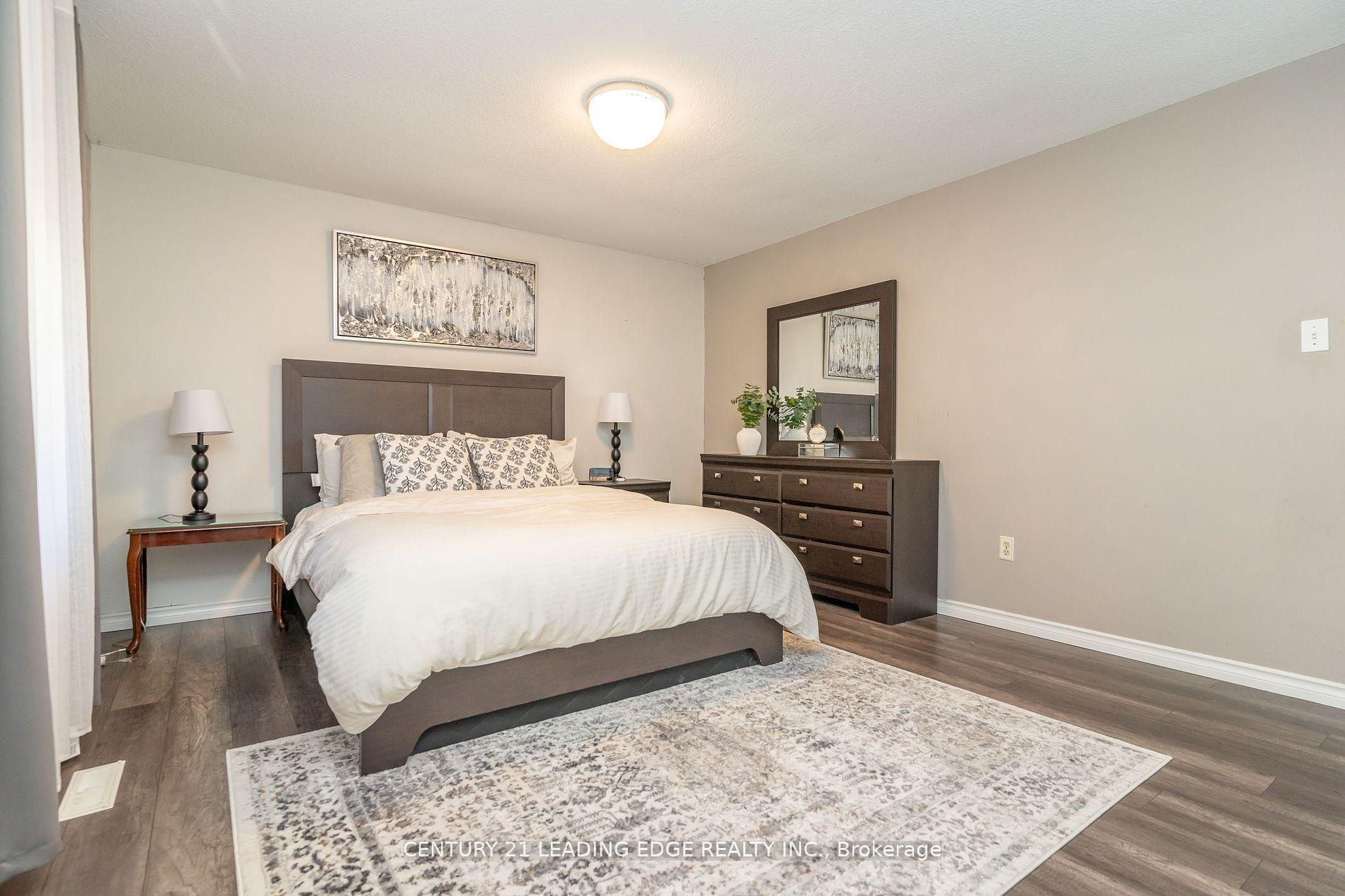 Photo 23 of 505 Lancelot Crescent, Oshawa, Eastdale — HOMEH