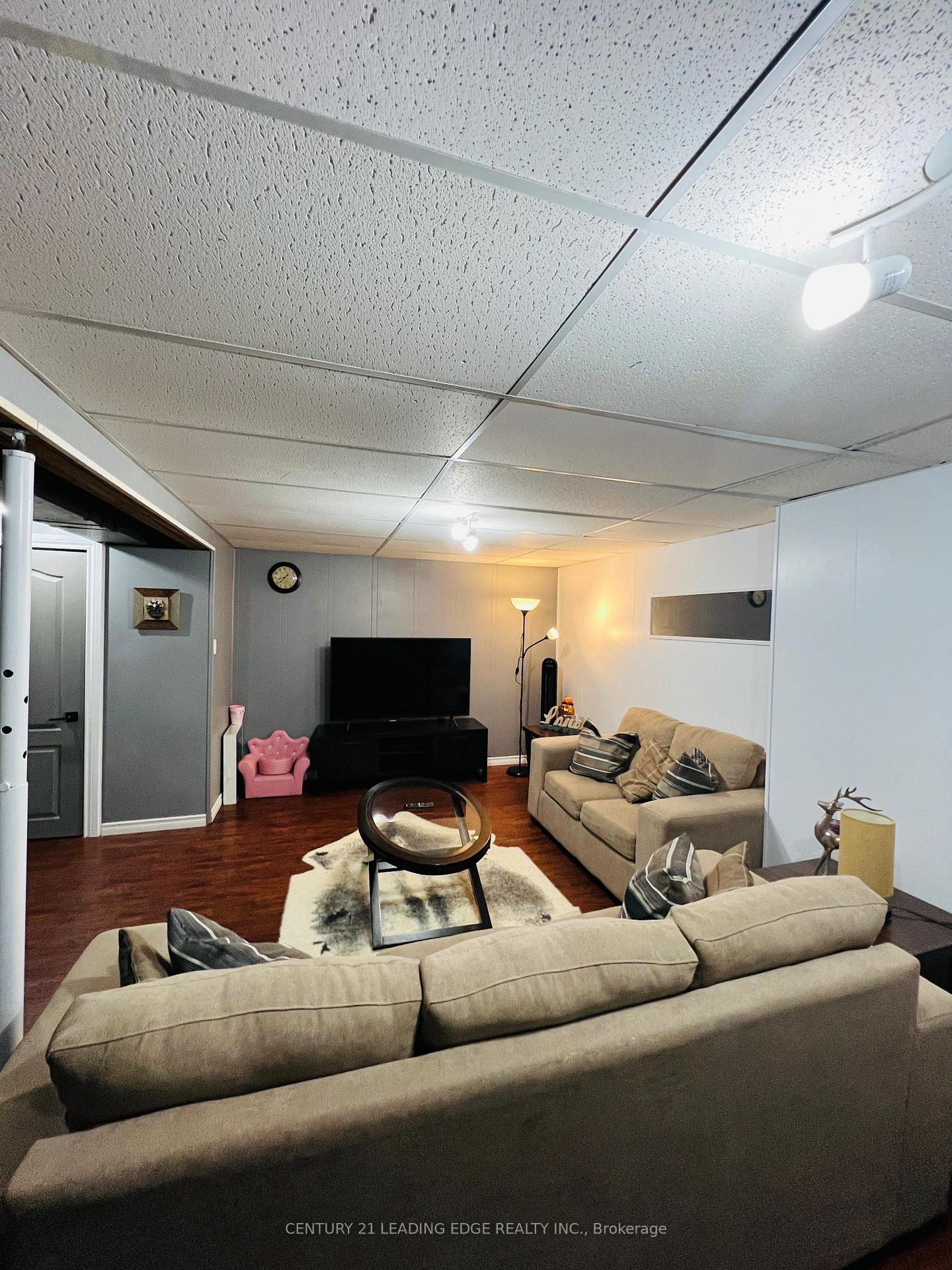 Photo 36 of 505 Lancelot Crescent, Oshawa, Eastdale — HOMEH