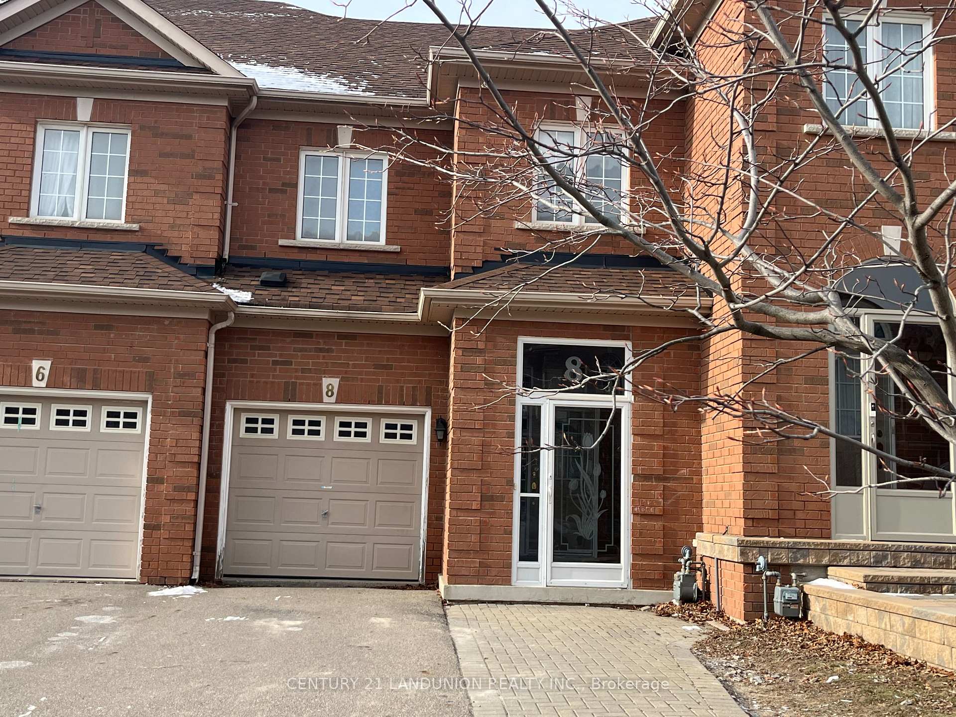 Photo 2 of 8 Williams Street, Markham, Berczy — HOMEH