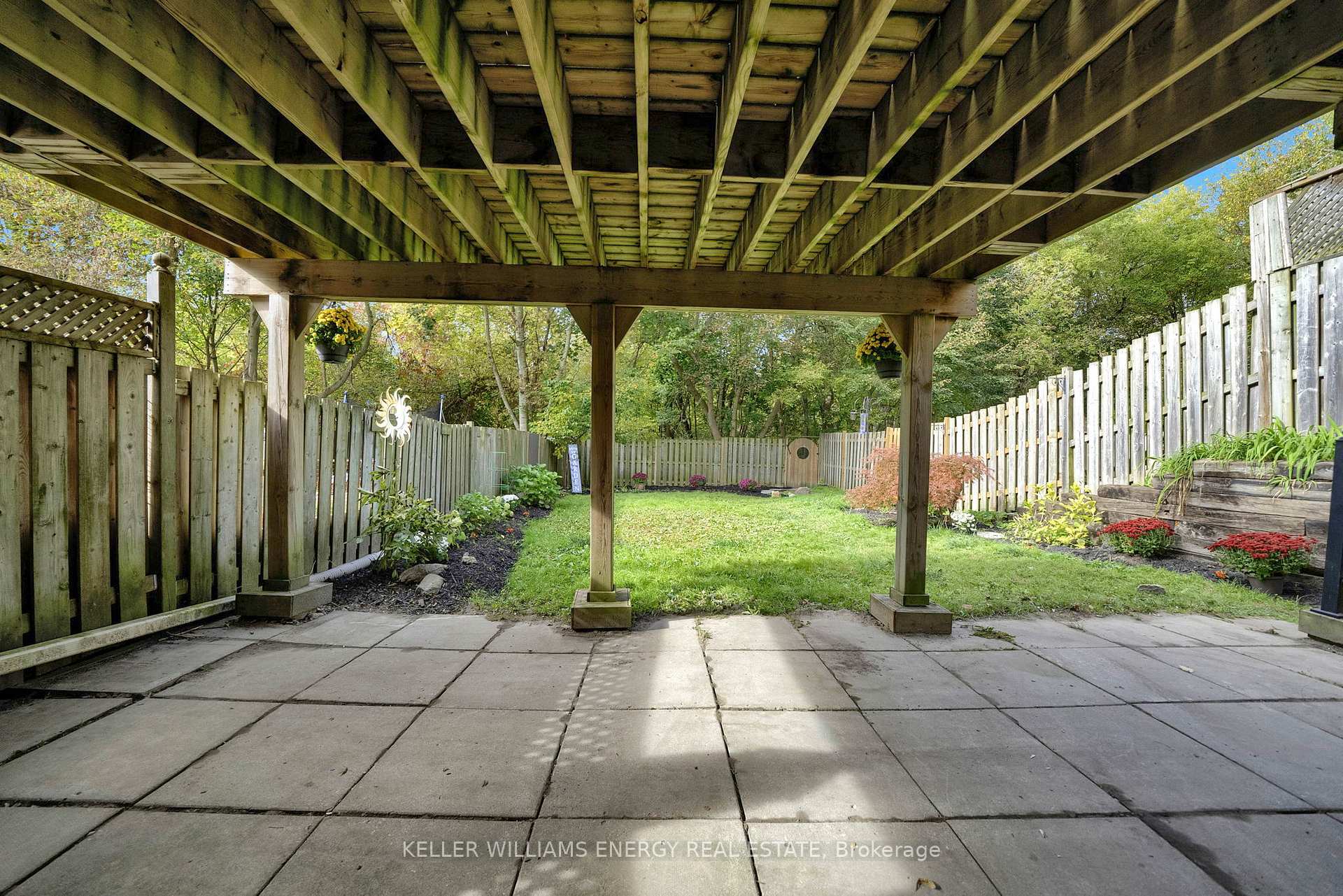 Photo 26 of 518 Camelot Drive, Oshawa, Eastdale — HOMEH