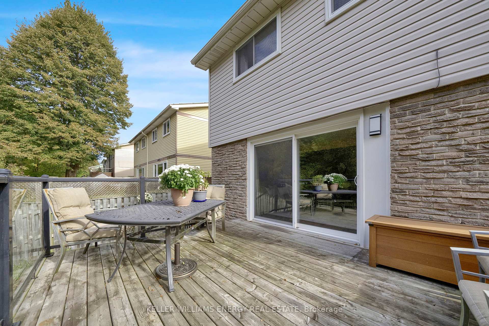 Photo 28 of 518 Camelot Drive, Oshawa, Eastdale — HOMEH