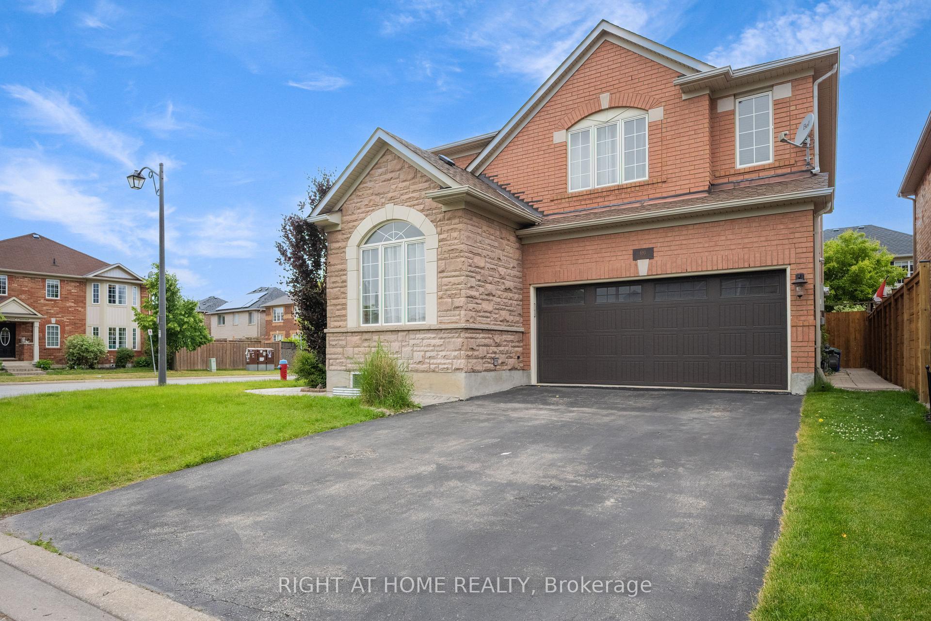 Photo 1 of 693 Switzer Crescent, Milton, Coates — HOMEH