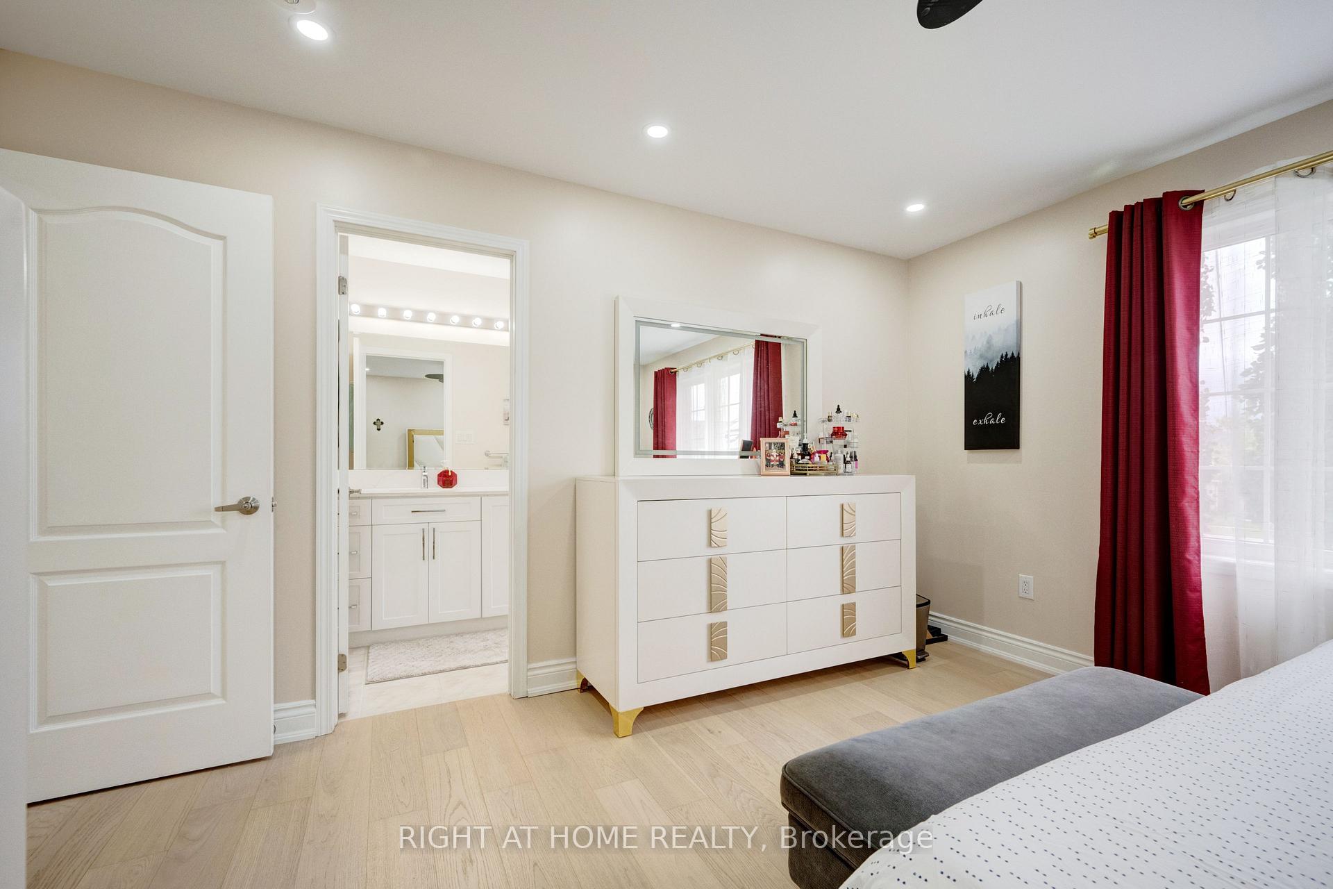 Photo 18 of 693 Switzer Crescent, Milton, Coates — HOMEH
