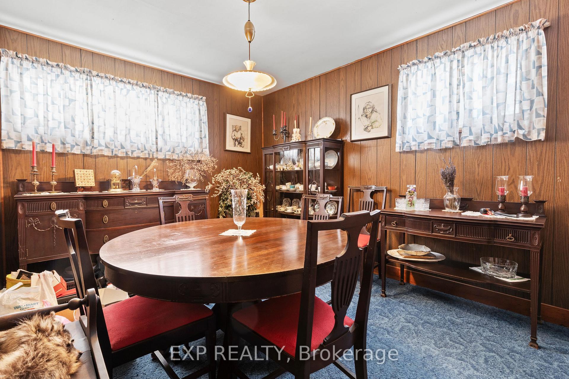 Photo 28 of 1909 Effingham Street, Pelham, North Pelham — HOMEH