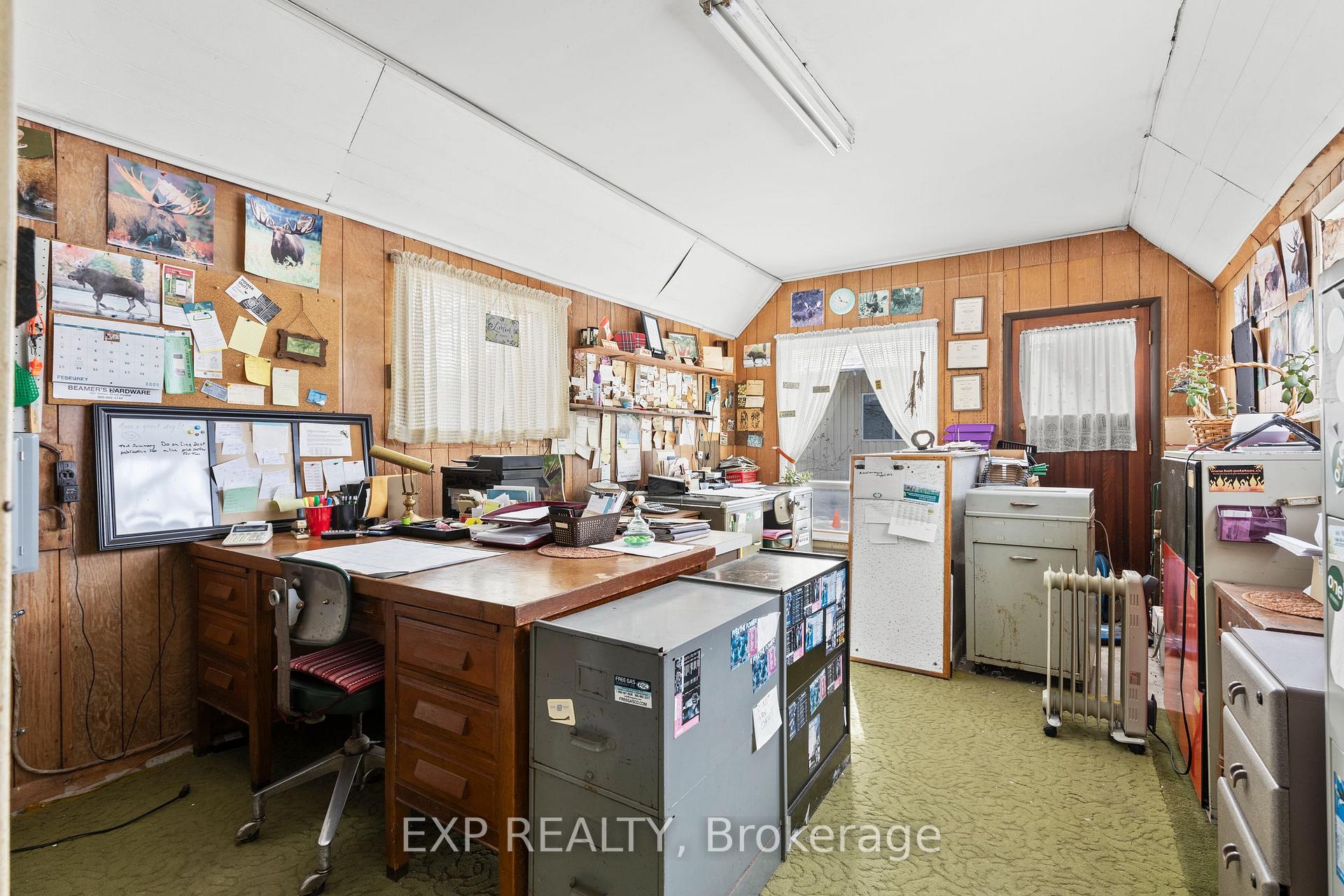 Photo 32 of 1909 Effingham Street, Pelham, North Pelham — HOMEH