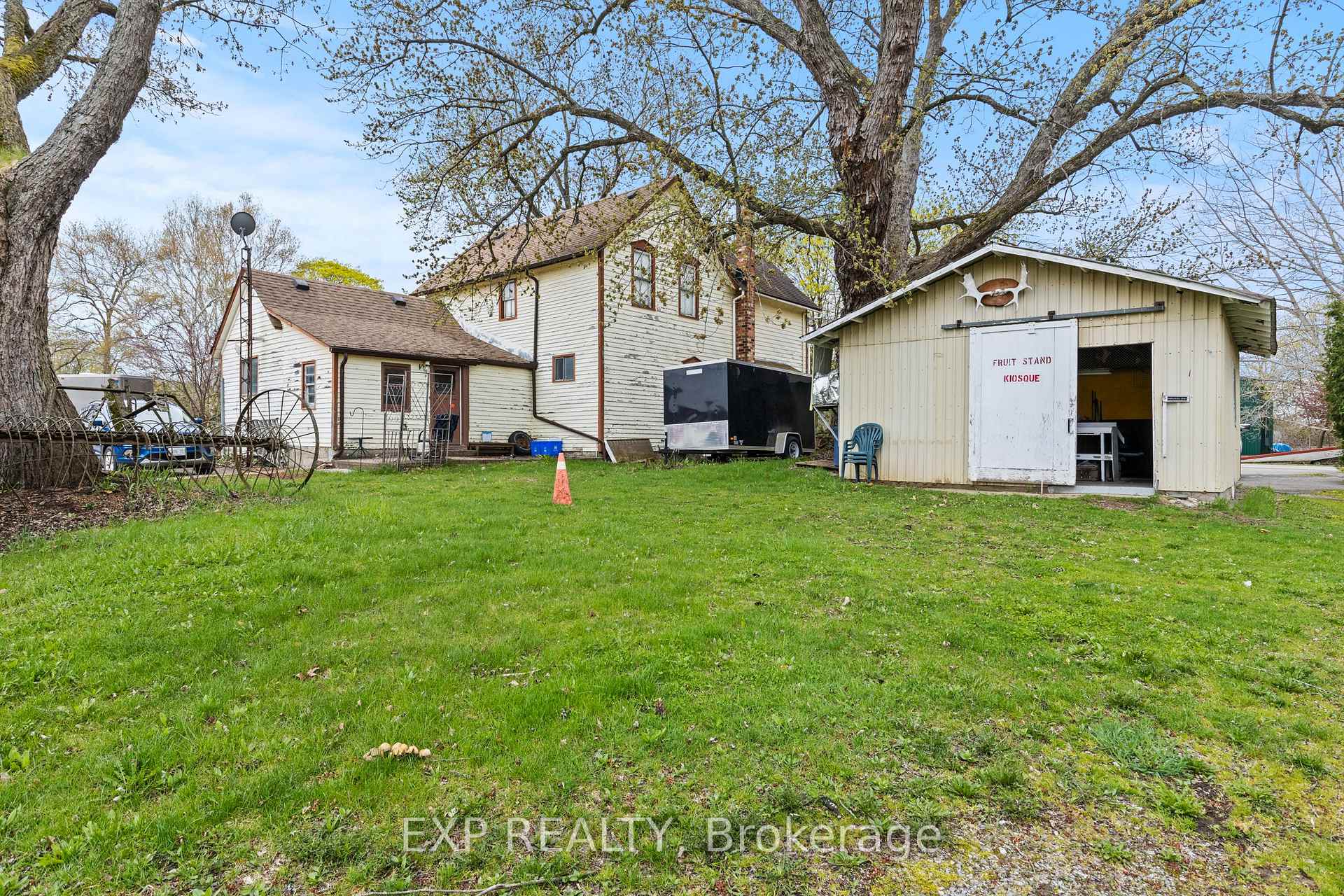 Photo 38 of 1909 Effingham Street, Pelham, North Pelham — HOMEH