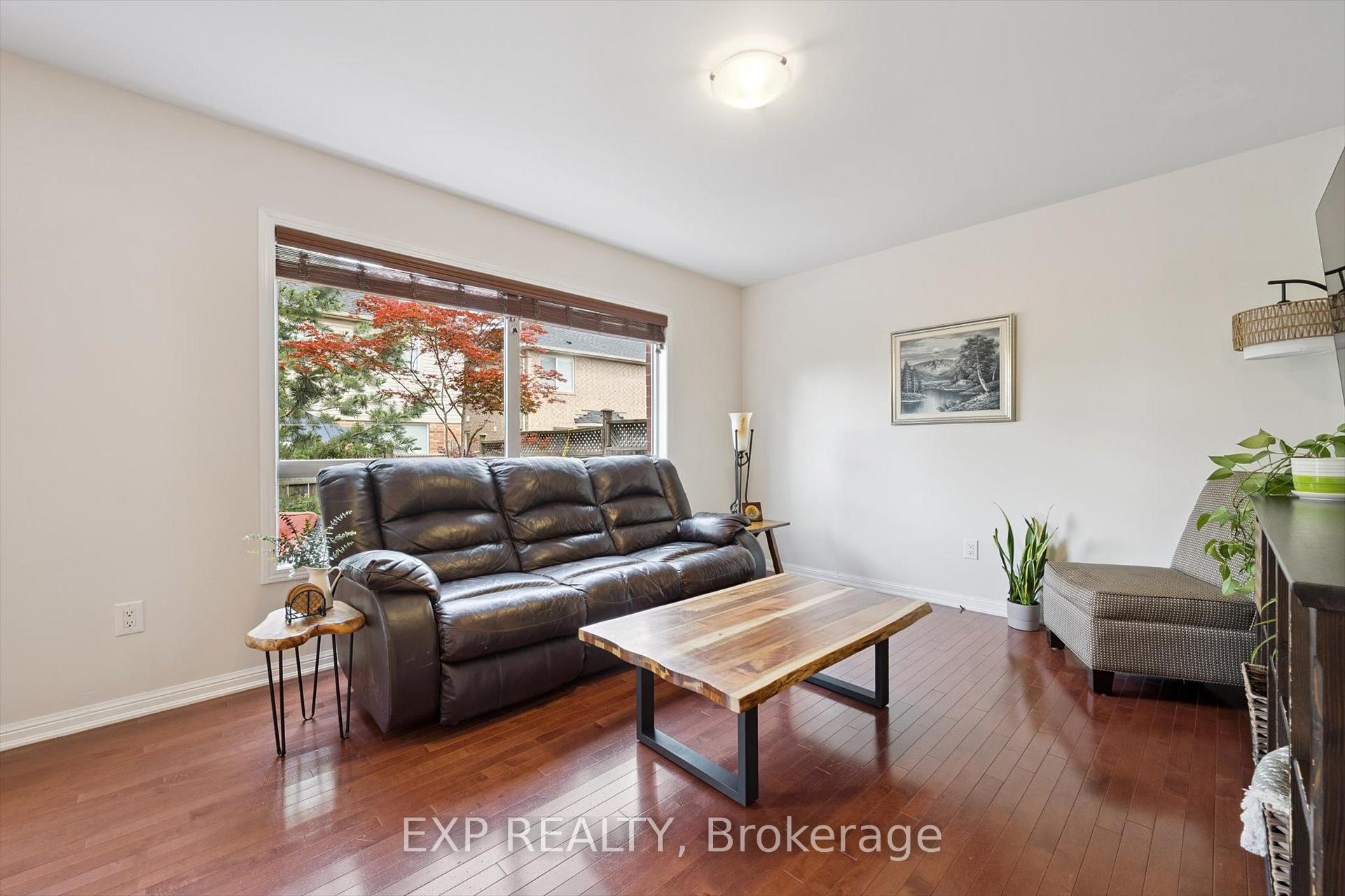 Photo 9 of 747 Shortreed Crescent, Milton, Coates — HOMEH