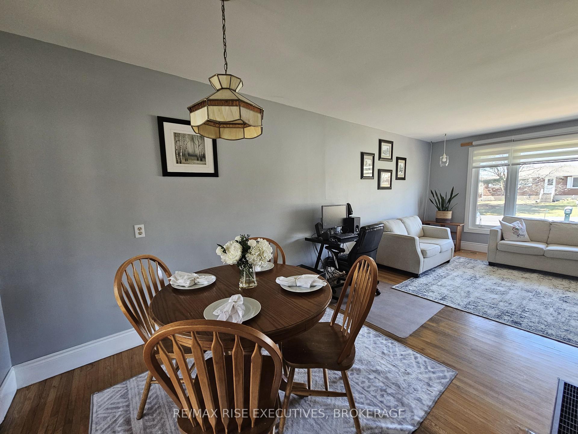 Photo 6 of 2502 Leeman Road, Kingston, City North of 401 — HOMEH