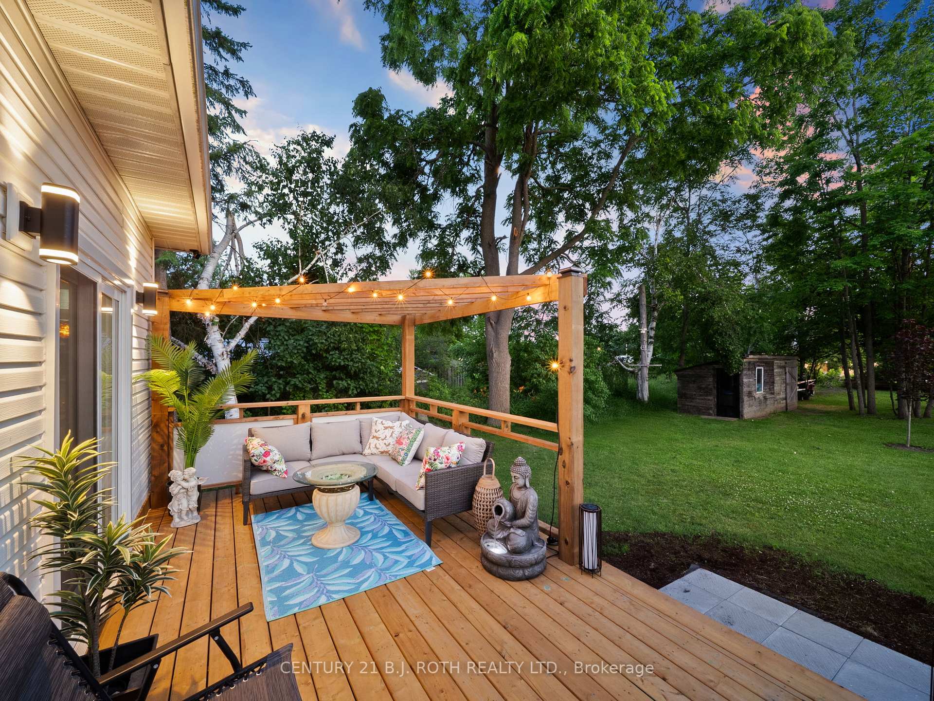 Photo 31 of 445 Peter Street N, Orillia — HOMEH