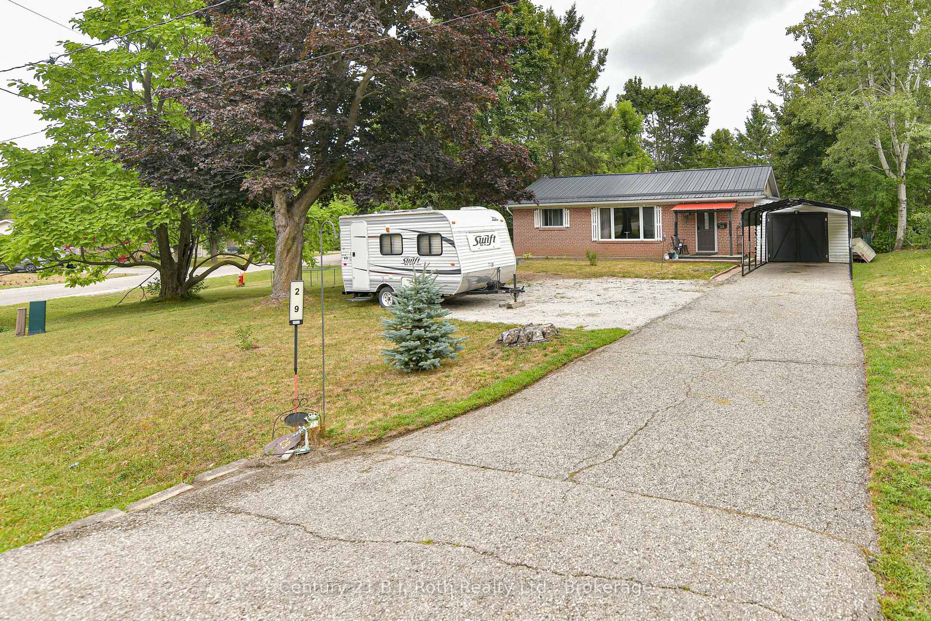 Front of 29 Quinn Avenue