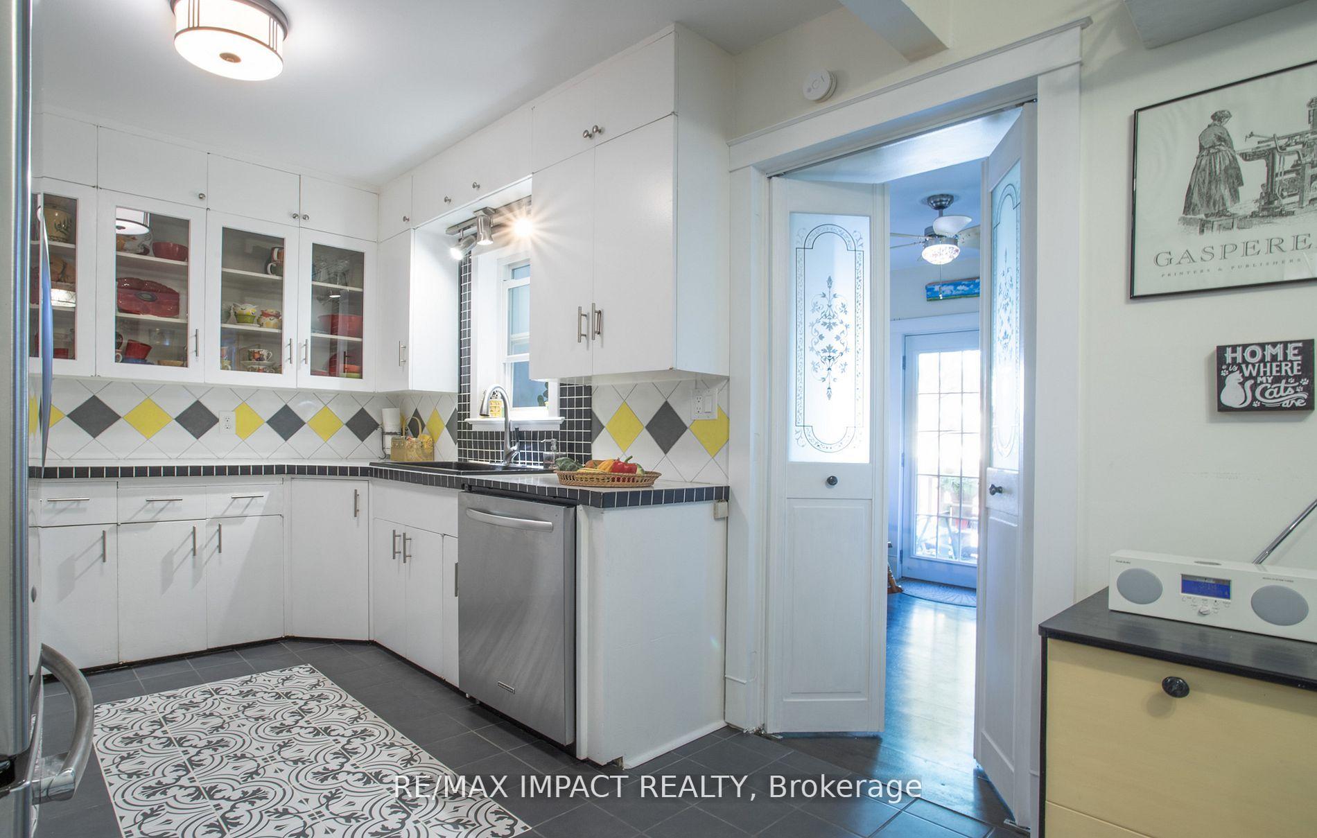 Photo 12 of 45 Burk Street, Oshawa, Vanier — HOMEH