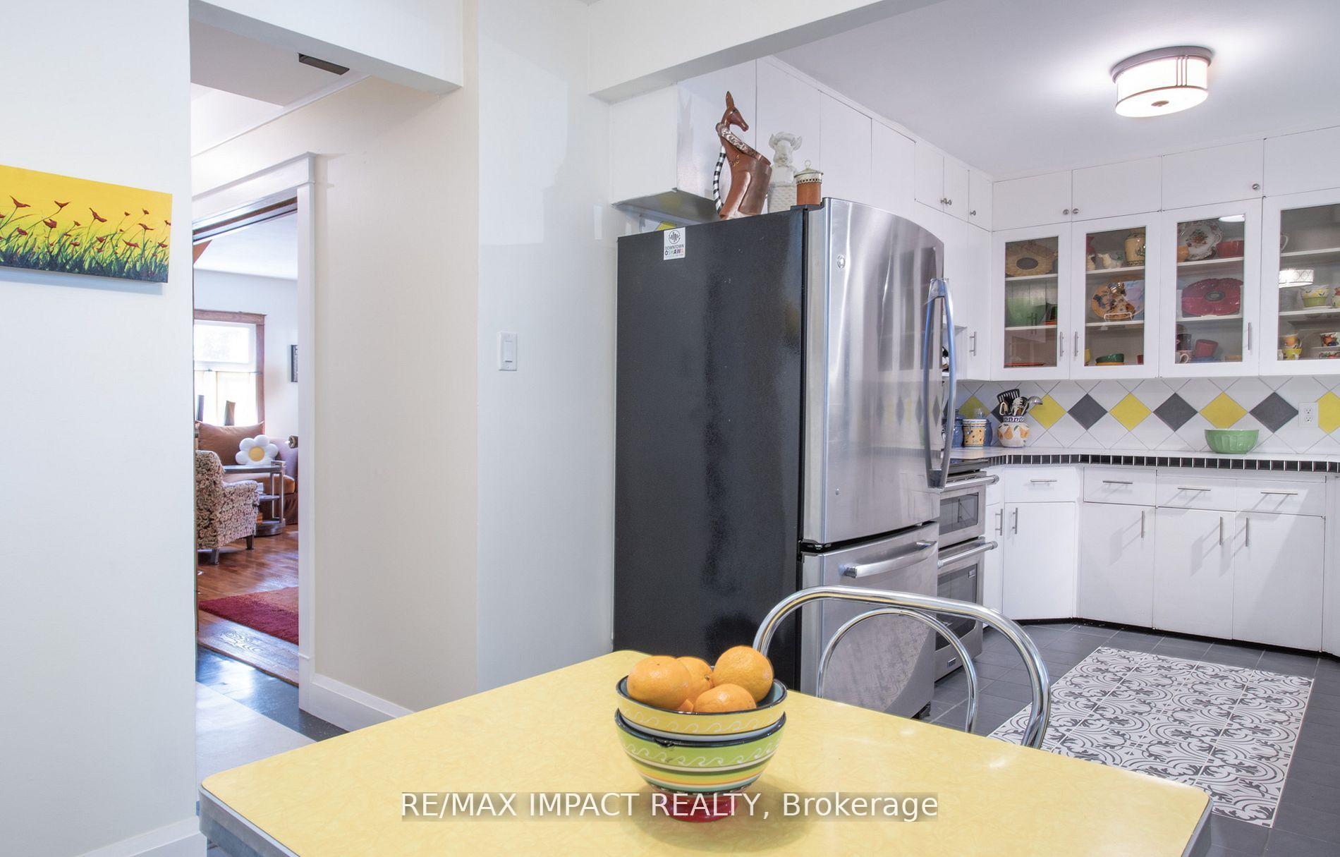 Photo 15 of 45 Burk Street, Oshawa, Vanier — HOMEH