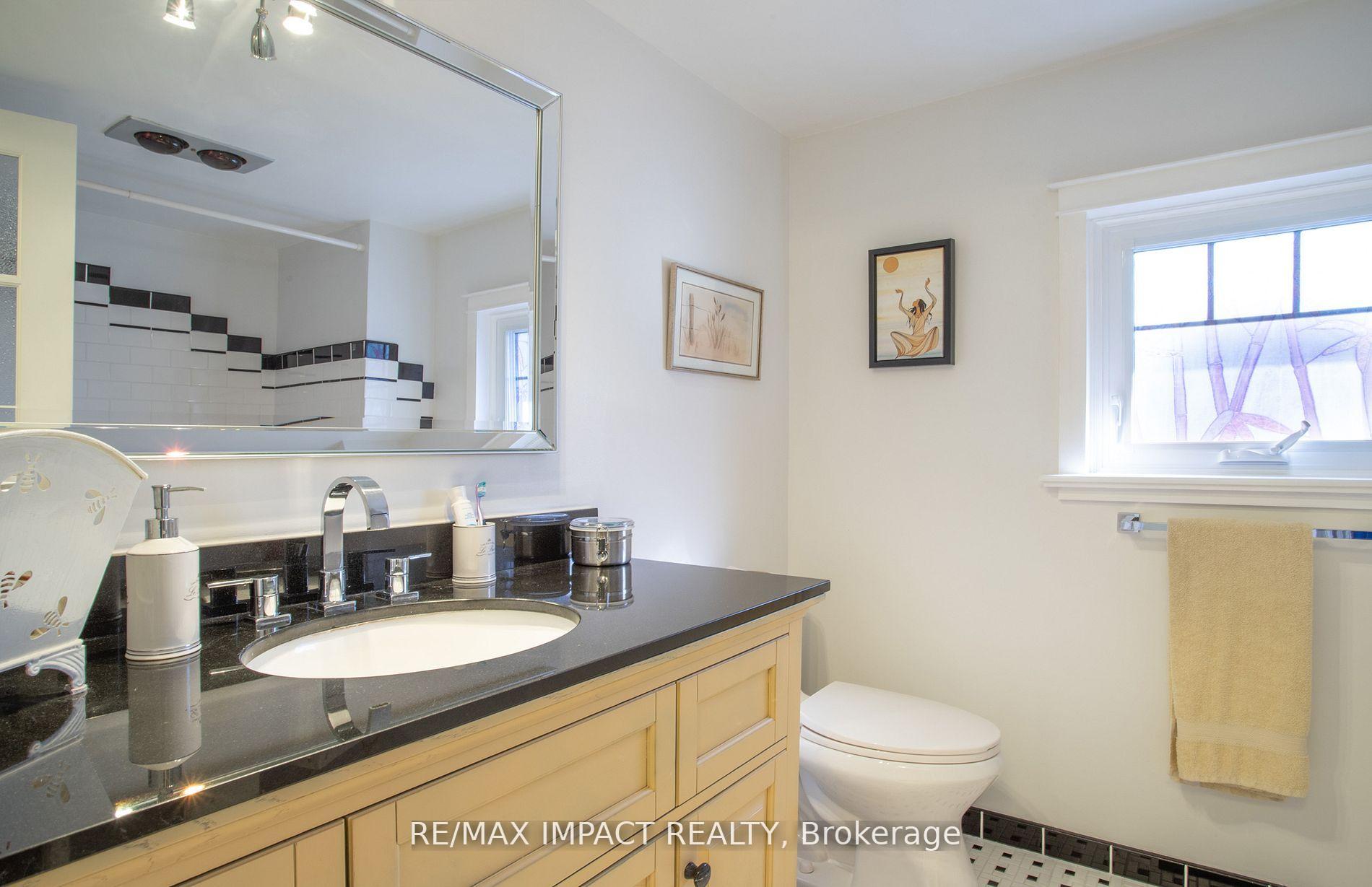 Photo 20 of 45 Burk Street, Oshawa, Vanier — HOMEH