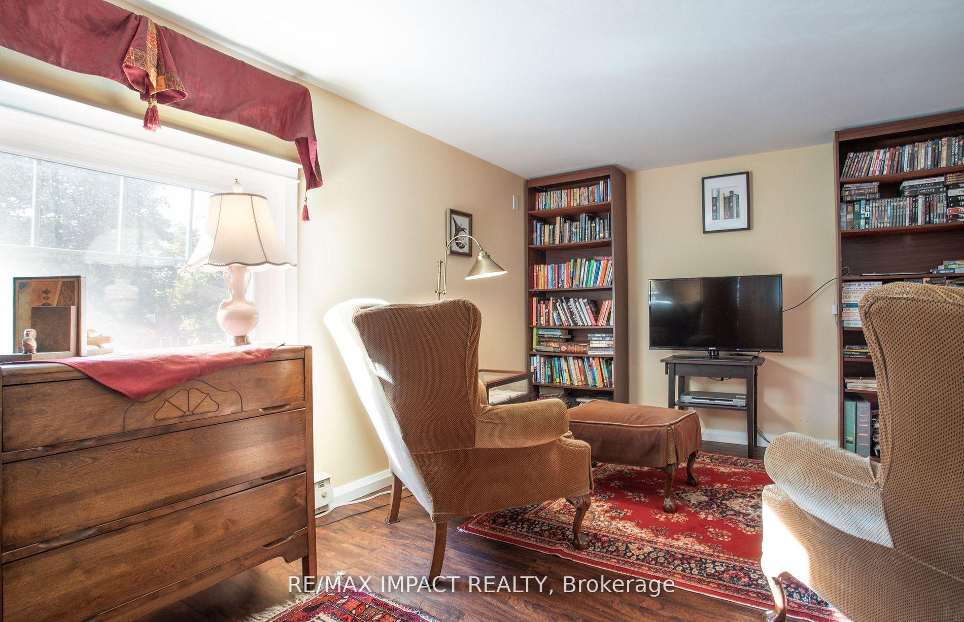 Photo 23 of 45 Burk Street, Oshawa, Vanier — HOMEH