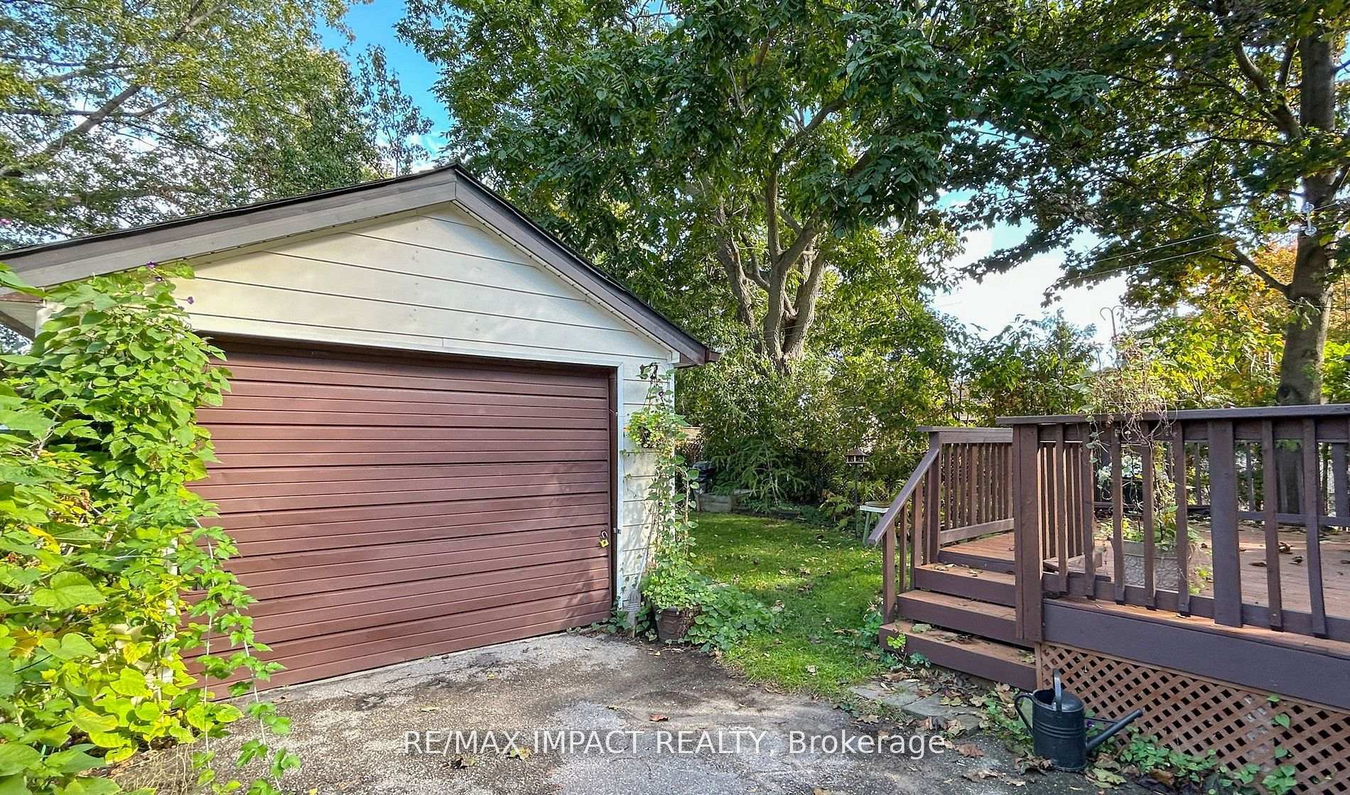 Photo 33 of 45 Burk Street, Oshawa, Vanier — HOMEH