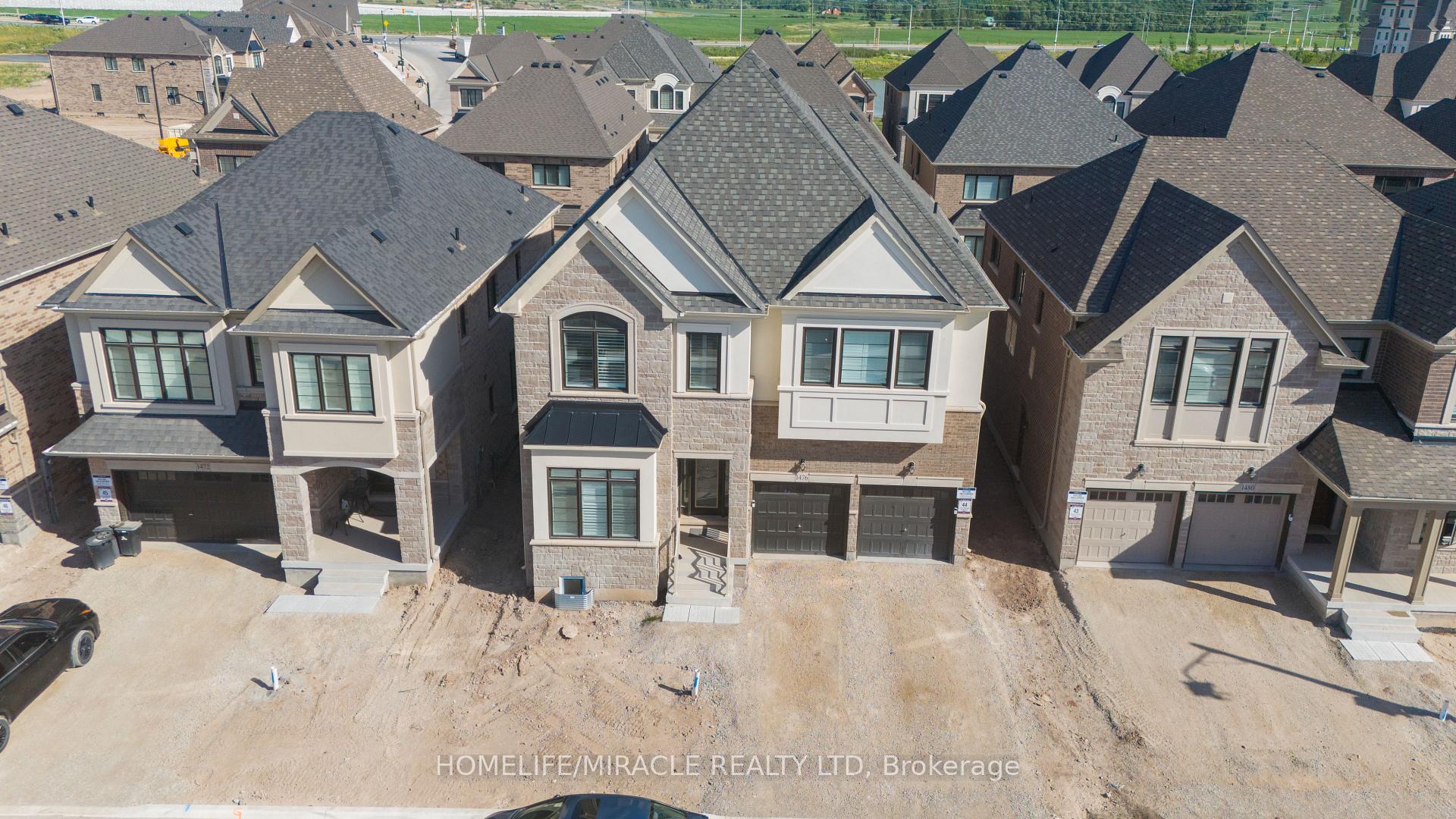 Front of 1476 Buttercup Court