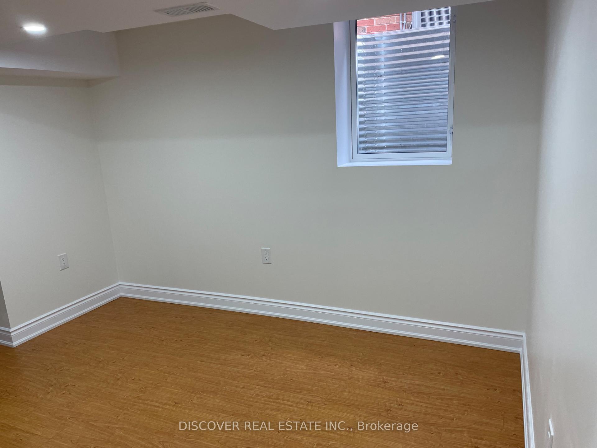 Photo 9 of Unit Bsmt, 290 Swindale Drive, Milton, Scott — HOMEH
