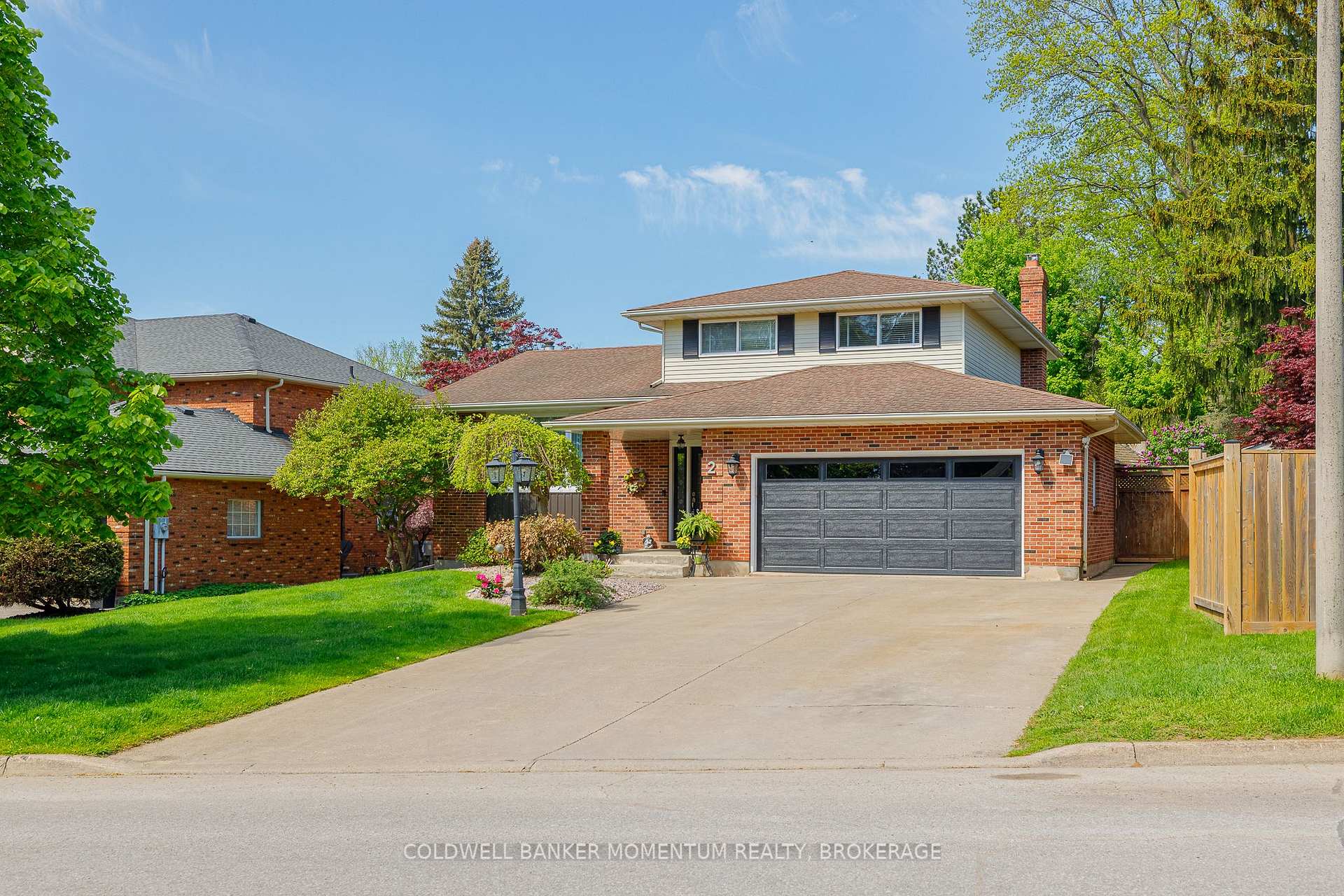 Photo 1 of 2 Greenvale Court, Pelham, Fonthill — HOMEH