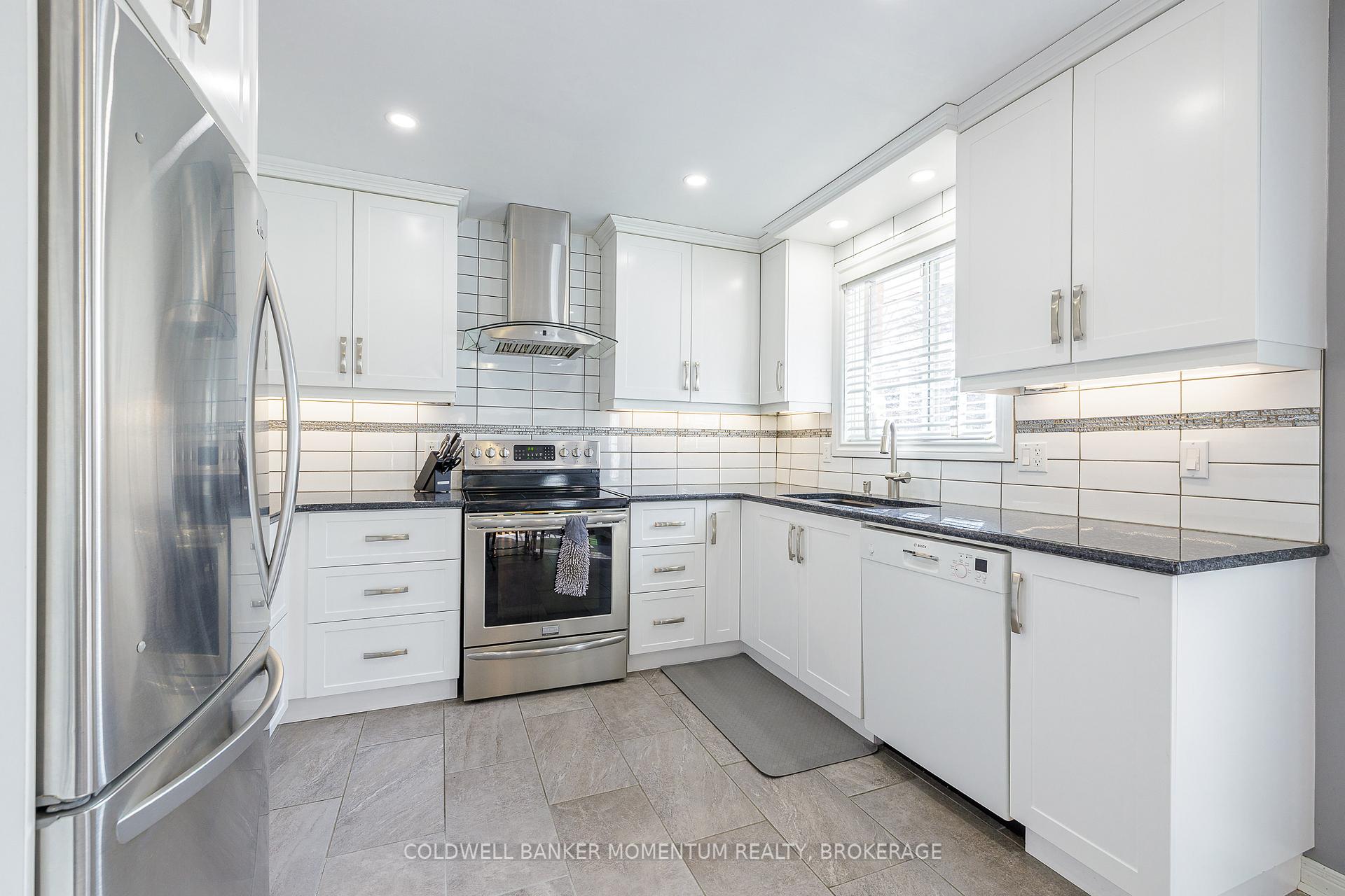 Photo 14 of 2 Greenvale Court, Pelham, Fonthill — HOMEH
