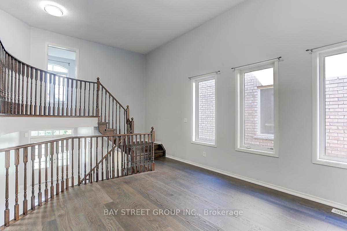 Photo 20 of 2433 Equestrian Crescent, Oshawa, Windfields — HOMEH