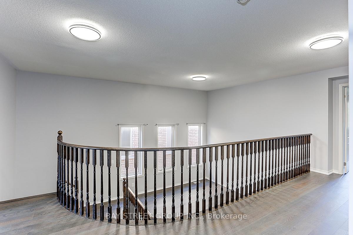 Photo 22 of 2433 Equestrian Crescent, Oshawa, Windfields — HOMEH