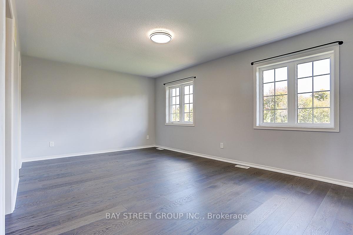 Photo 24 of 2433 Equestrian Crescent, Oshawa, Windfields — HOMEH