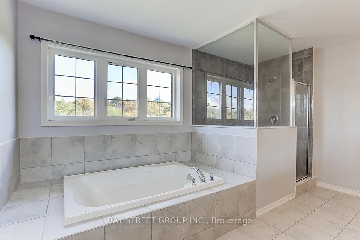 Photo 28 of 2433 Equestrian Crescent, Oshawa, Windfields — HOMEH