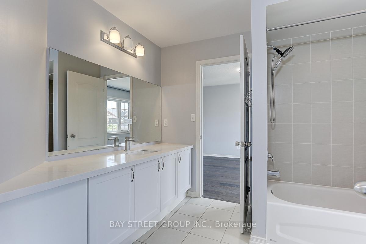 Photo 30 of 2433 Equestrian Crescent, Oshawa, Windfields — HOMEH