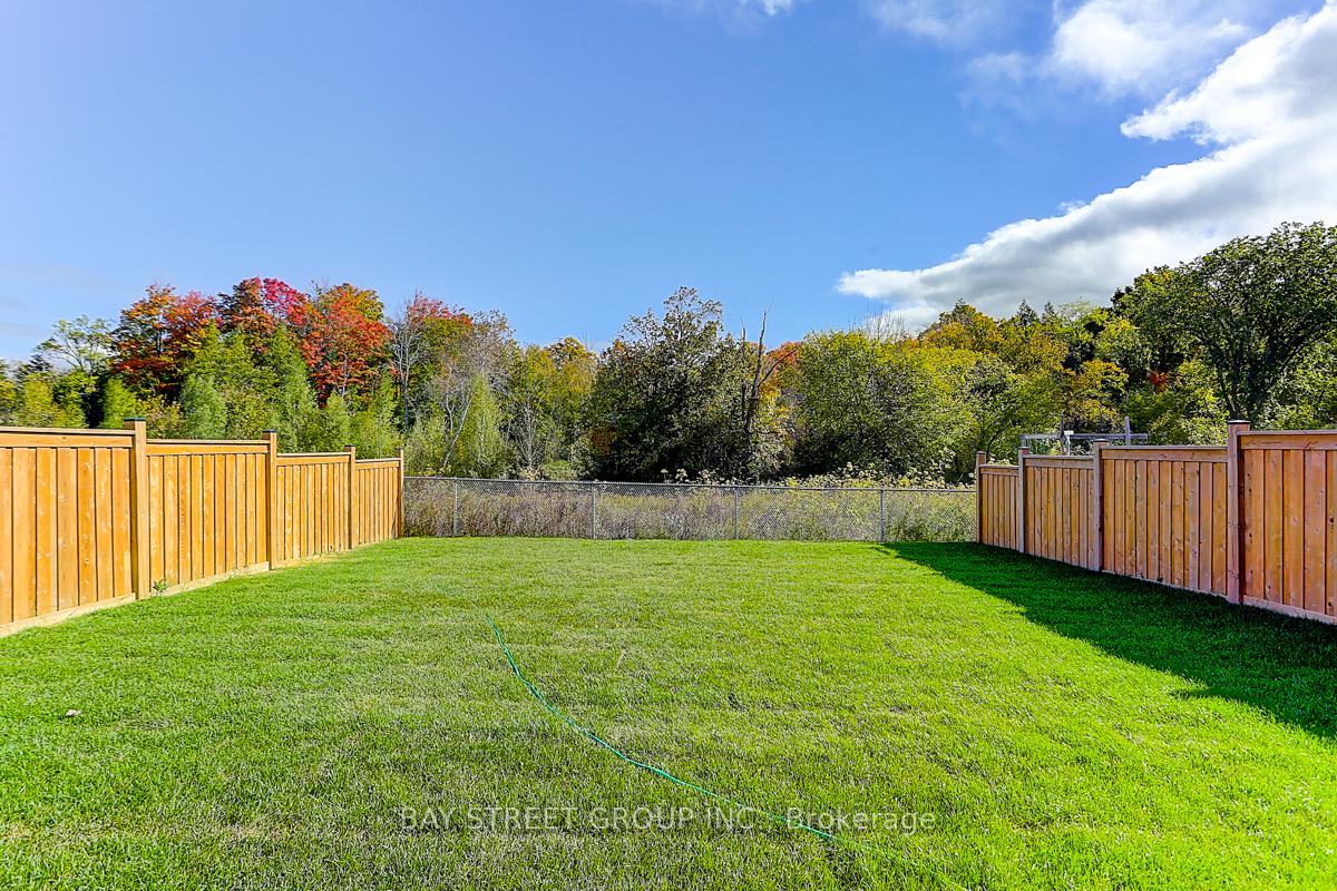 Photo 36 of 2433 Equestrian Crescent, Oshawa, Windfields — HOMEH