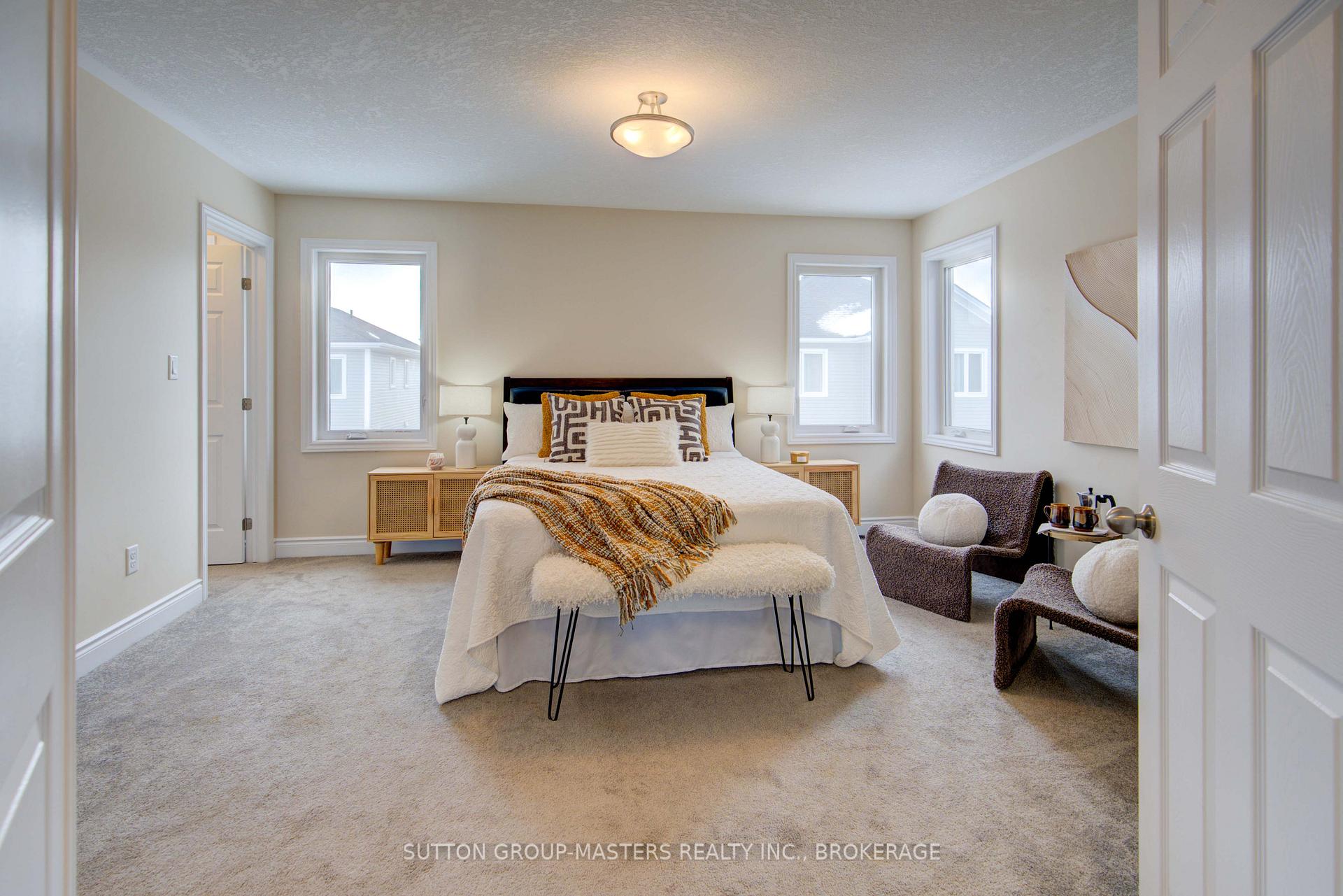 Photo 5 of 528 Beth Crescent, Kingston, City Northwest — HOMEH