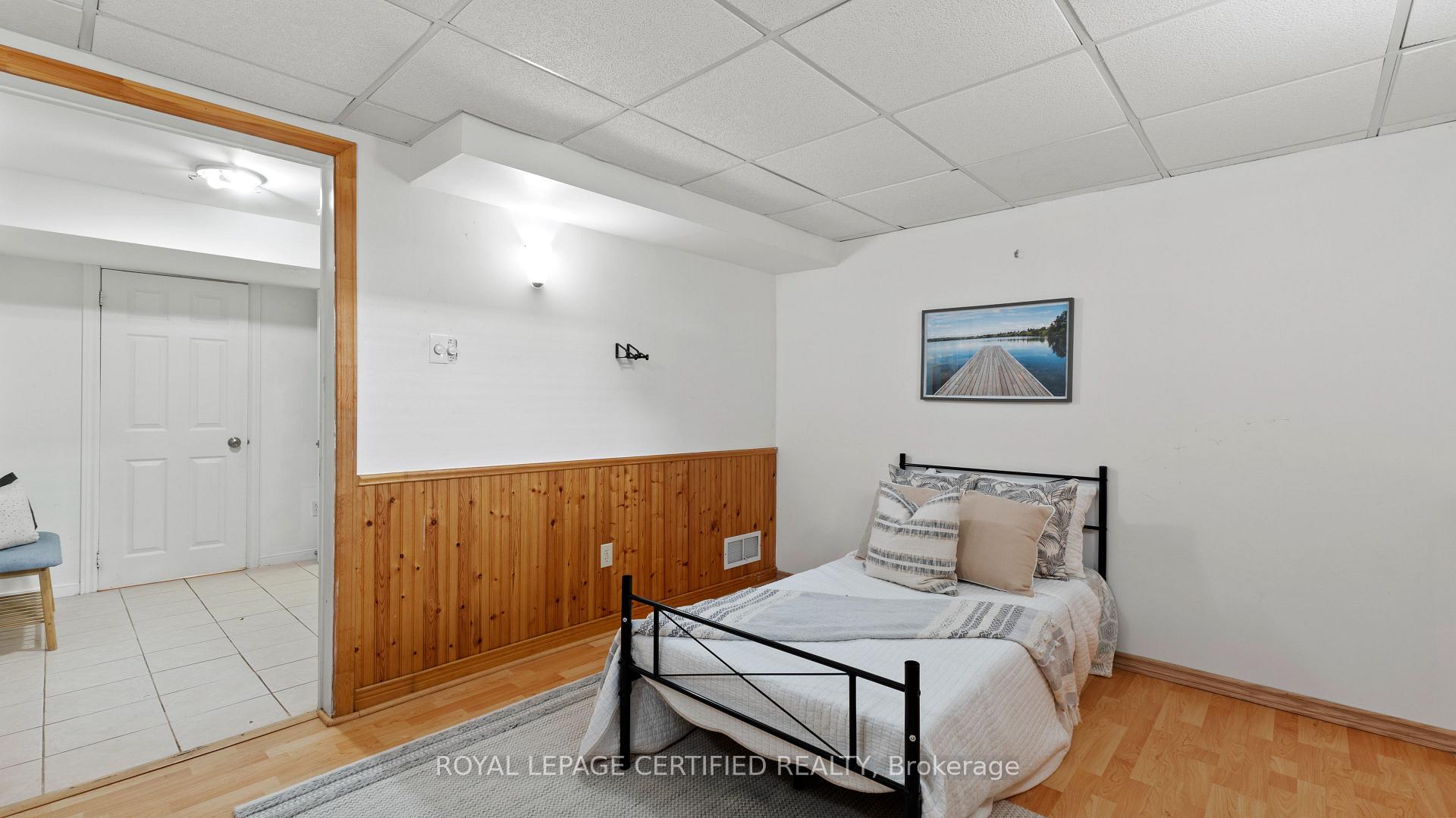 Photo 4 of 589 Prestwick Drive, Oshawa, McLaughlin — HOMEH