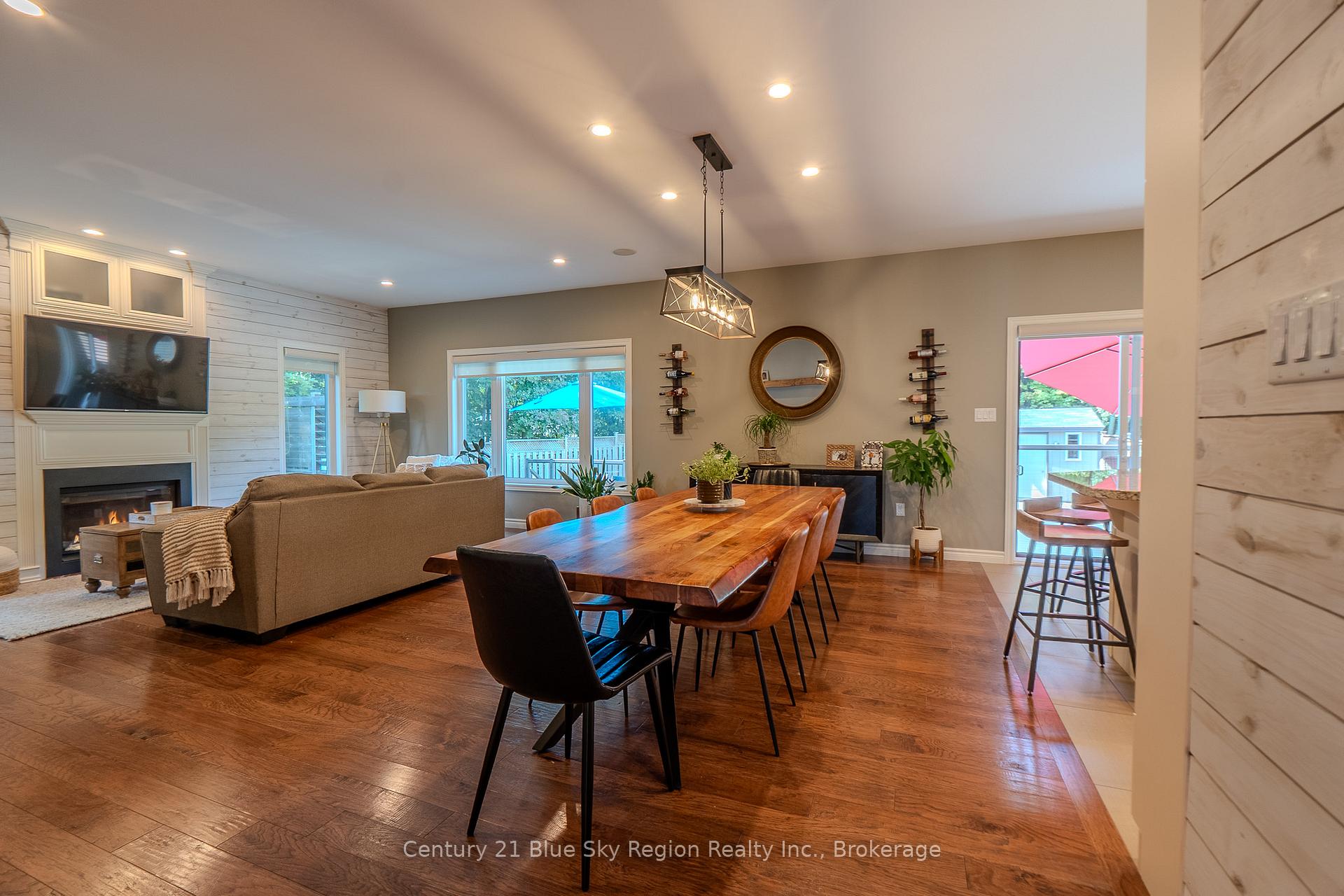 Photo 12 of 420 Pearce Street, North Bay, Airport — HOMEH