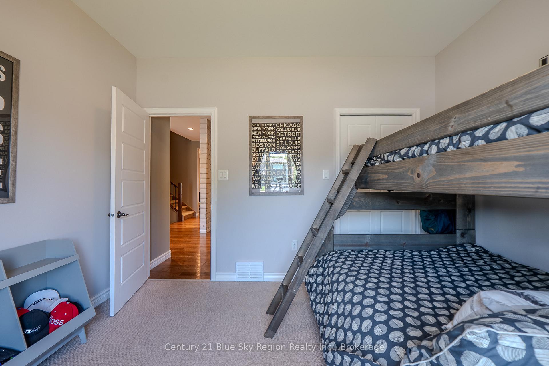 Photo 26 of 420 Pearce Street, North Bay, Airport — HOMEH