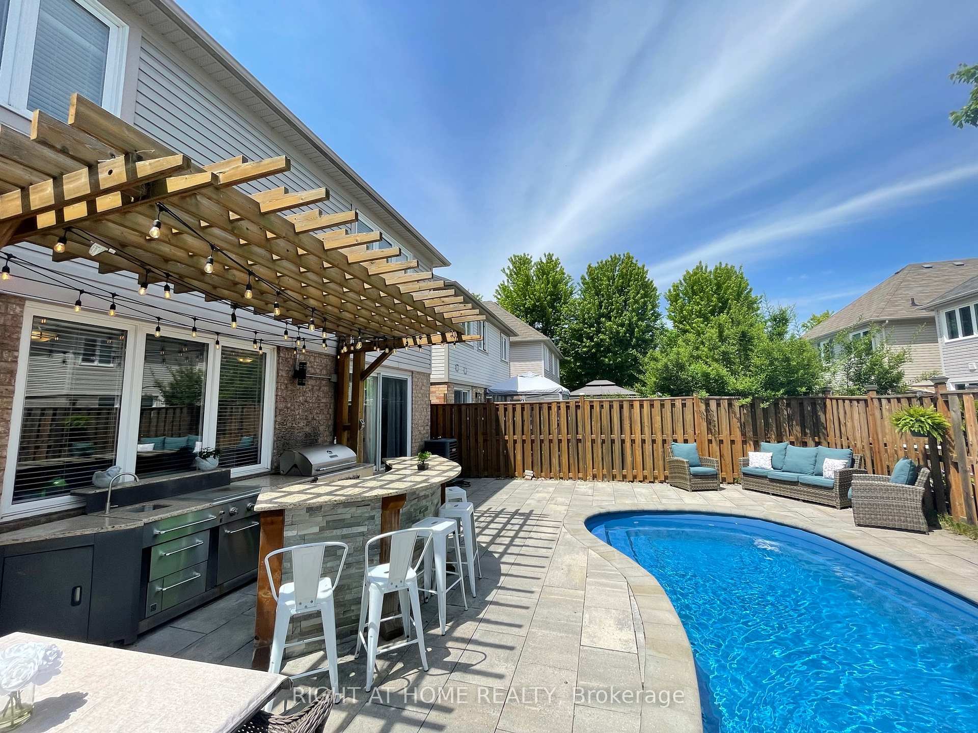 Photo 3 of 58 Dunning Drive, New Tecumseth, Alliston — HOMEH