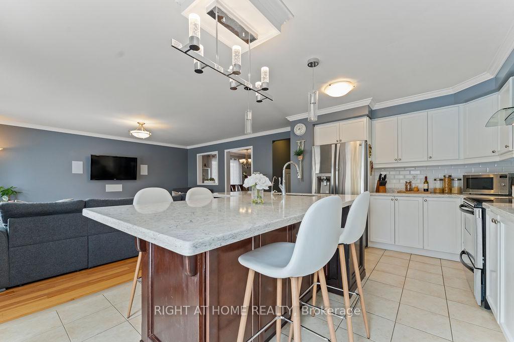 Photo 7 of 58 Dunning Drive, New Tecumseth, Alliston — HOMEH