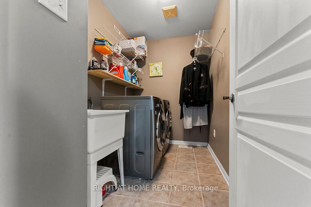 Photo 24 of 58 Dunning Drive, New Tecumseth, Alliston — HOMEH