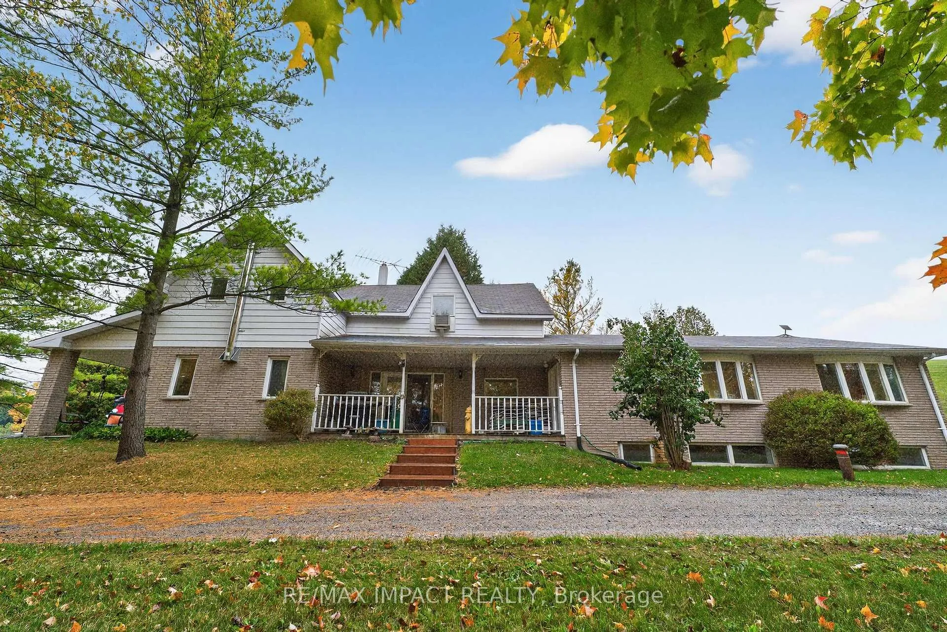 Photo 9 of 272 Raglan Road W, Oshawa, Rural Oshawa — HOMEH