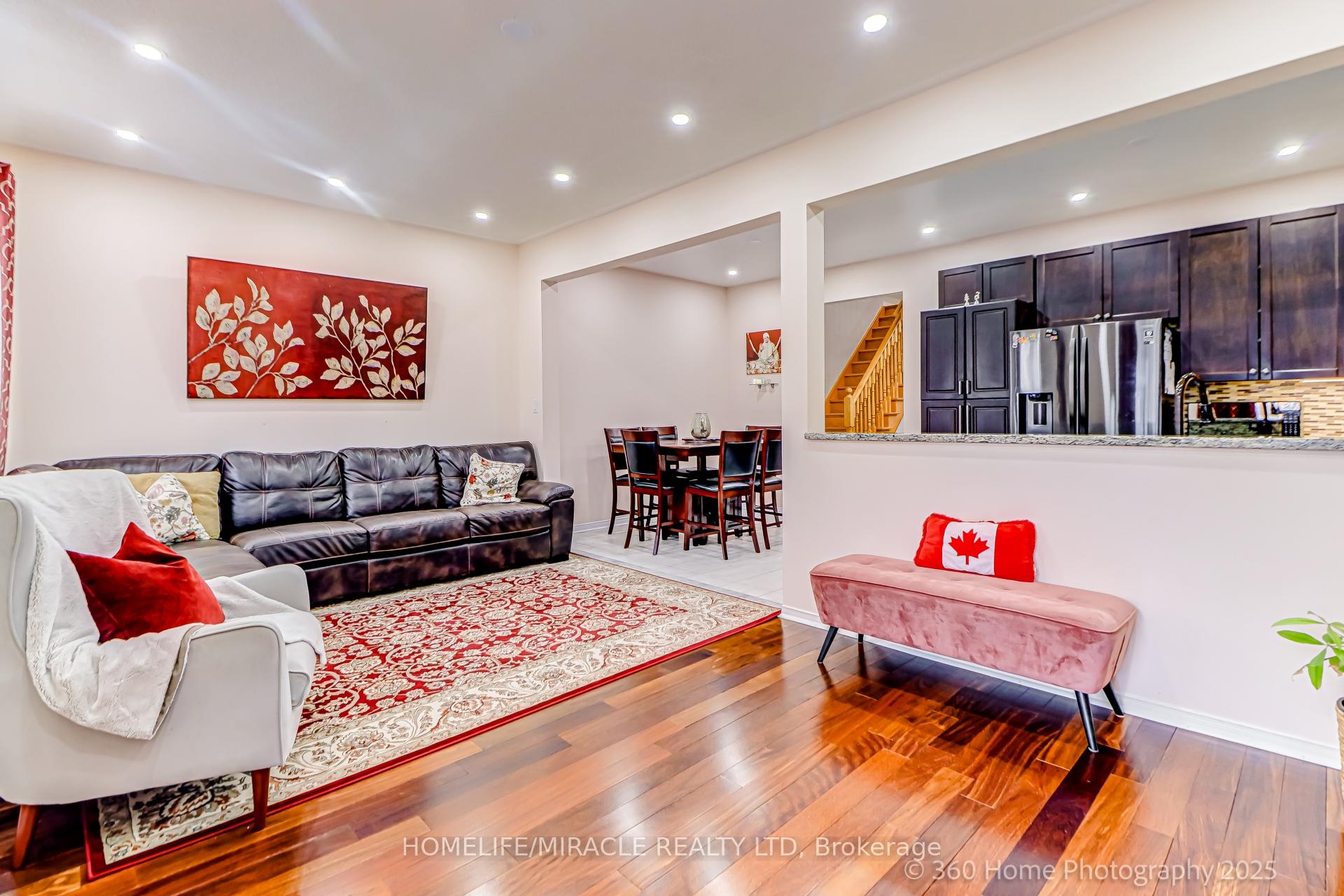 Photo 14 of 652 Lott Crescent, Milton, Coates — HOMEH