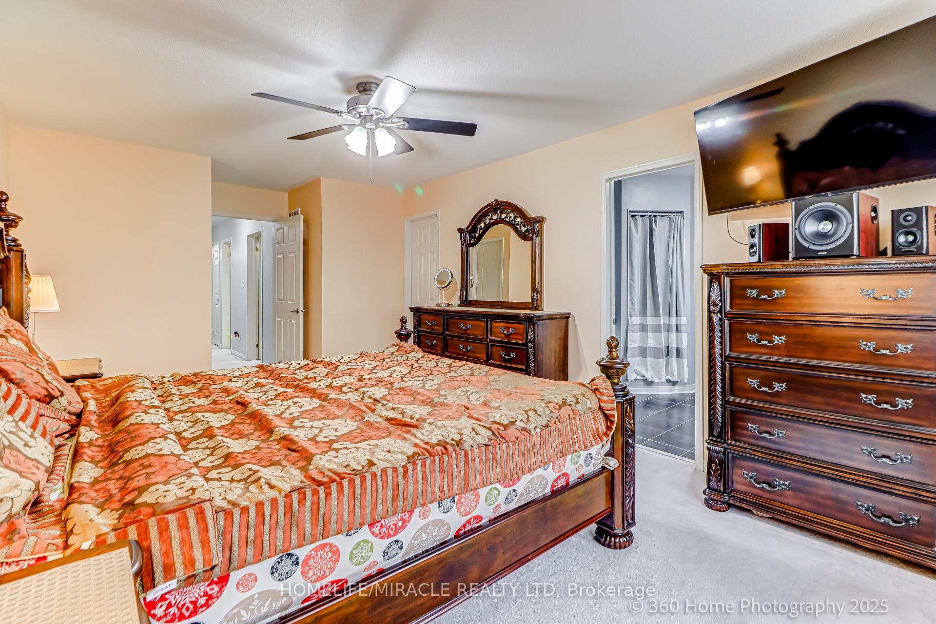 Photo 16 of 652 Lott Crescent, Milton, Coates — HOMEH
