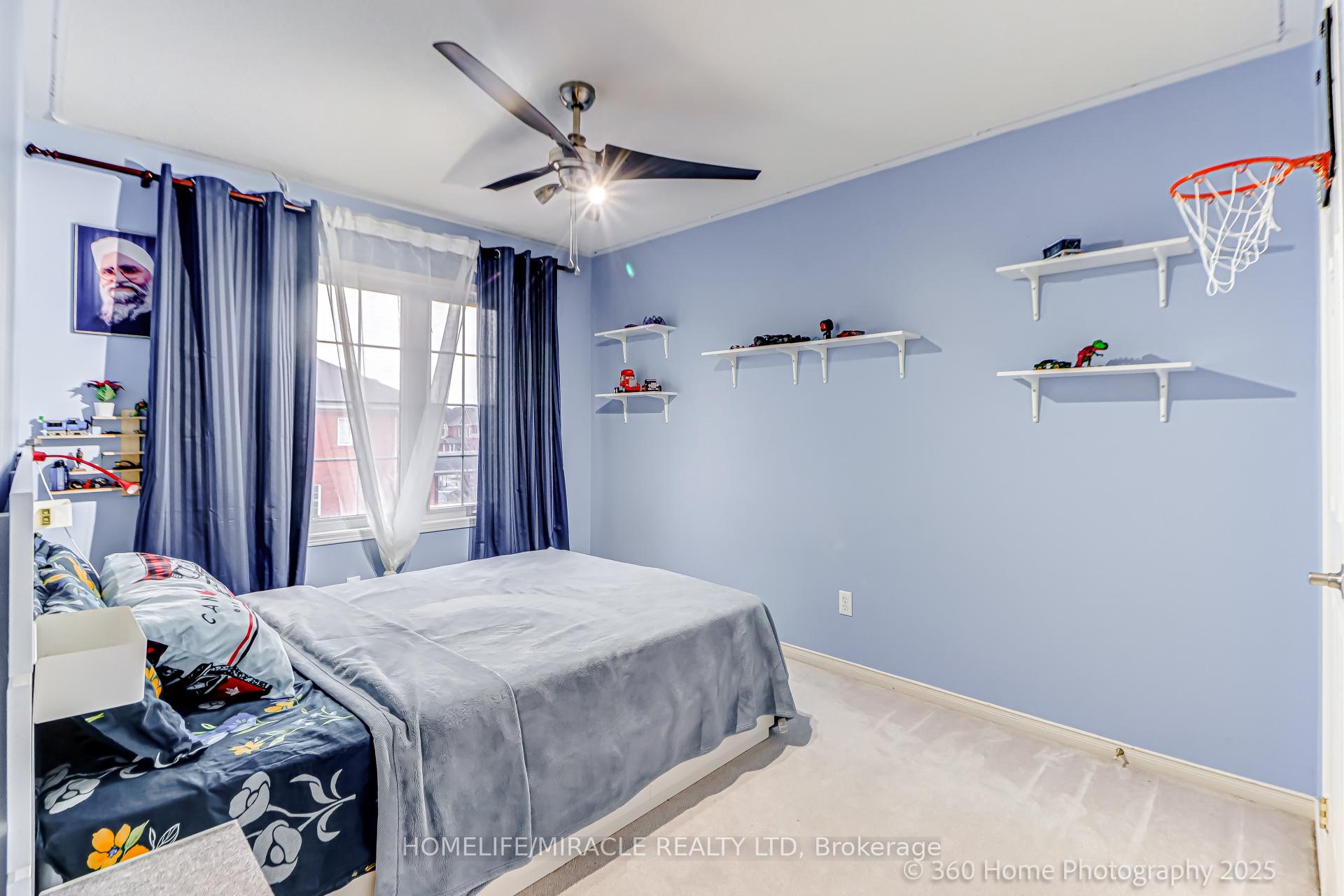 Photo 19 of 652 Lott Crescent, Milton, Coates — HOMEH