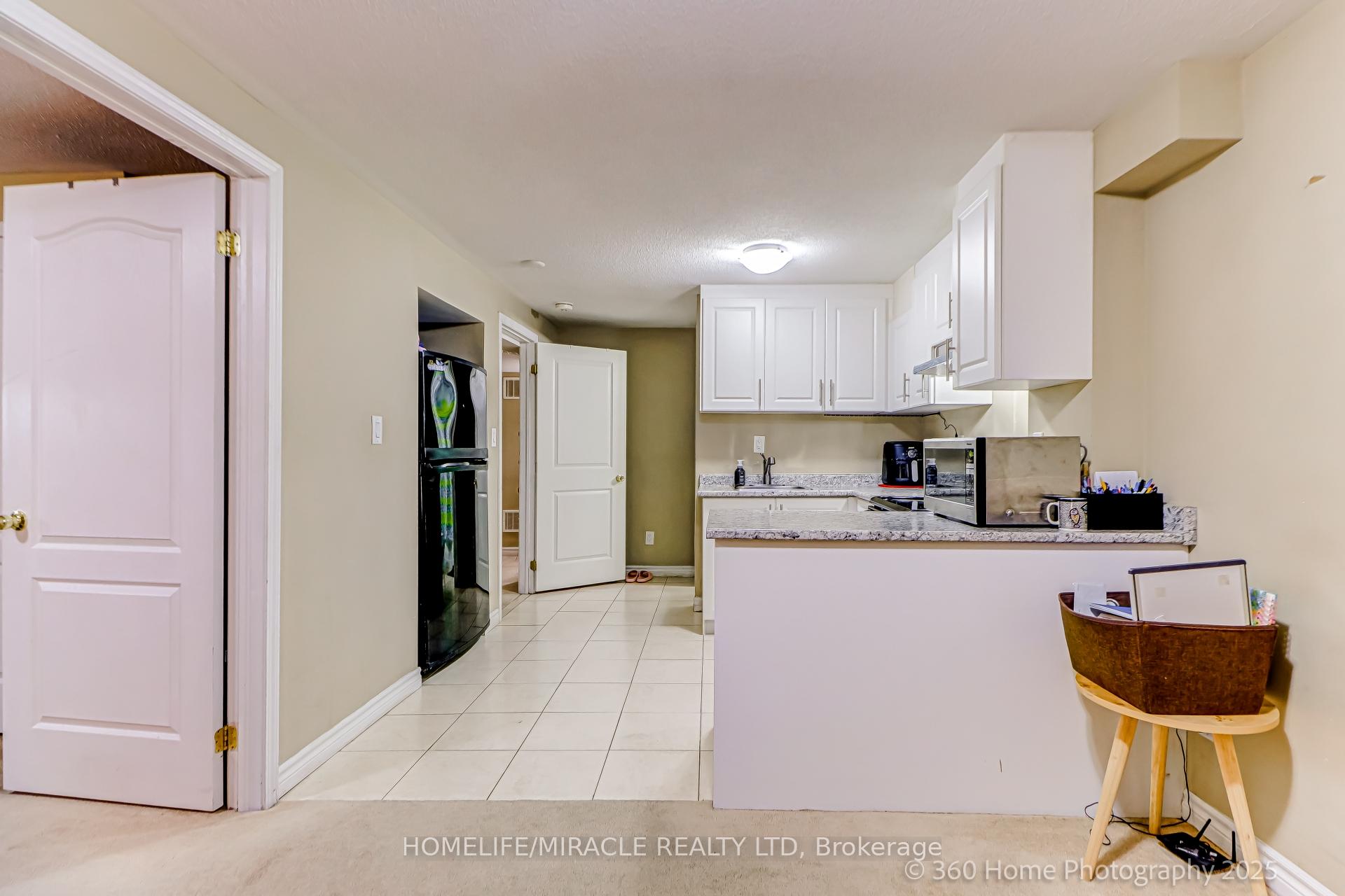 Photo 26 of 652 Lott Crescent, Milton, Coates — HOMEH